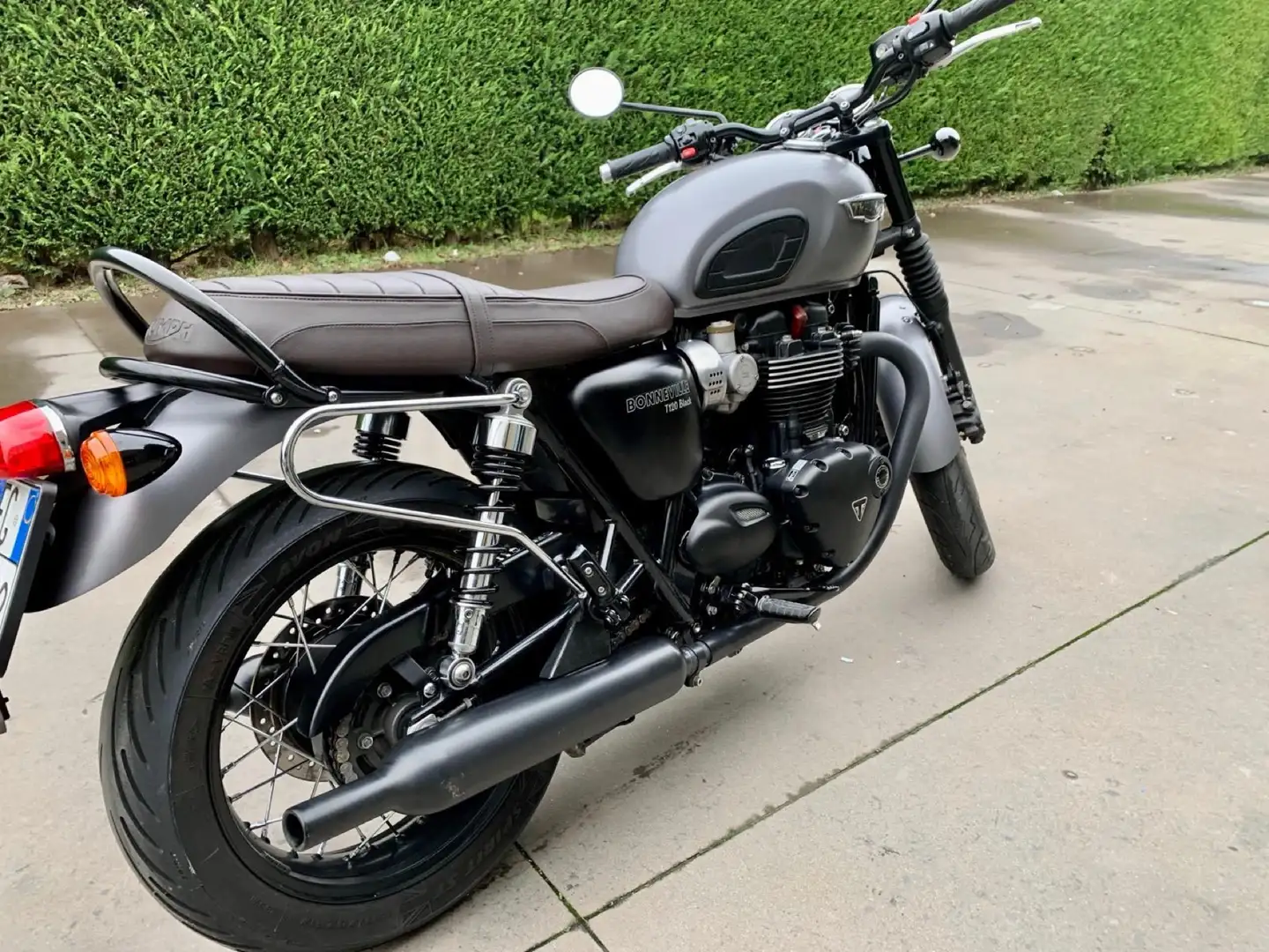 Triumph Bonneville T120 black - 2