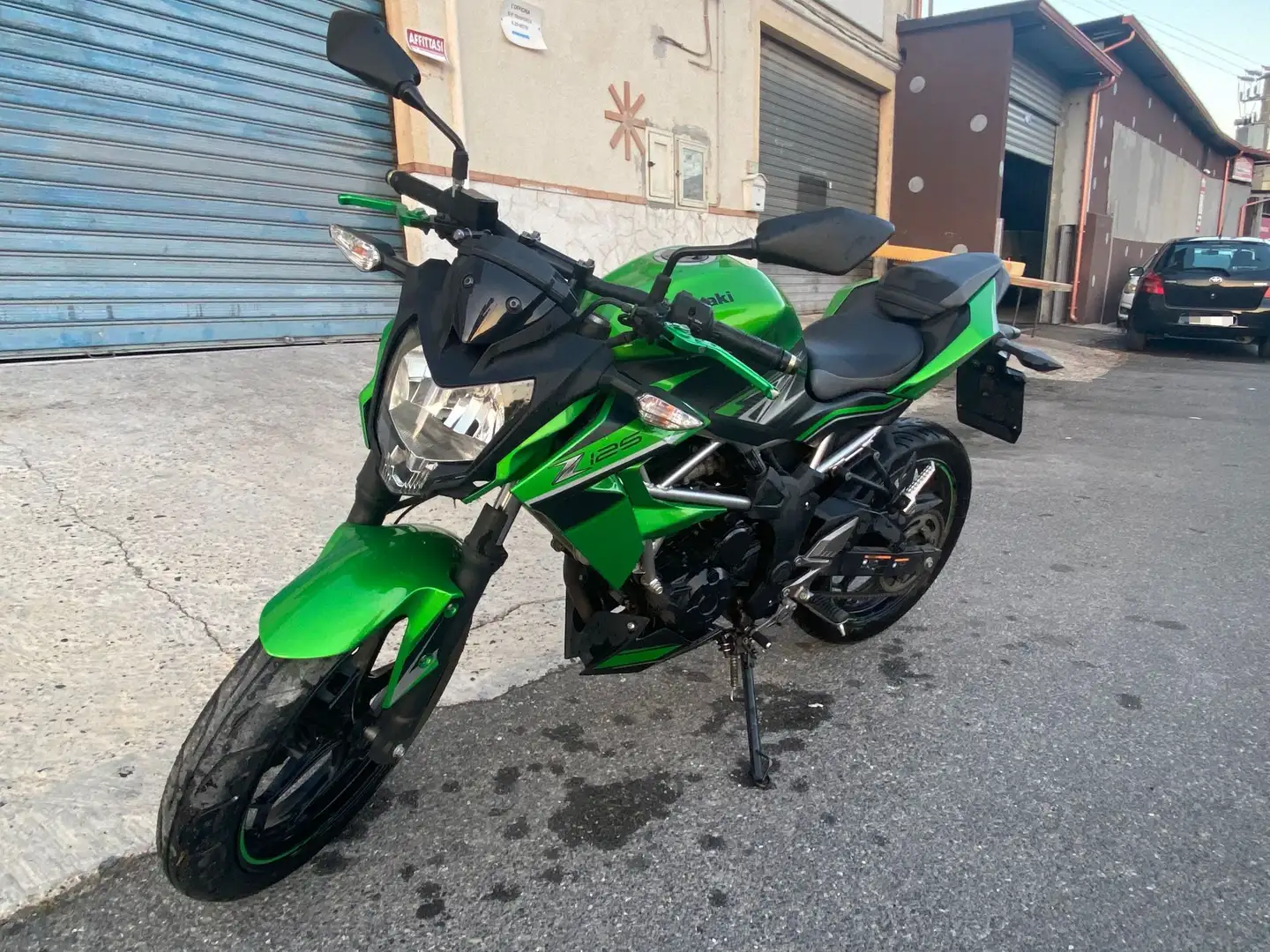 Kawasaki Z 125 zelena - 1