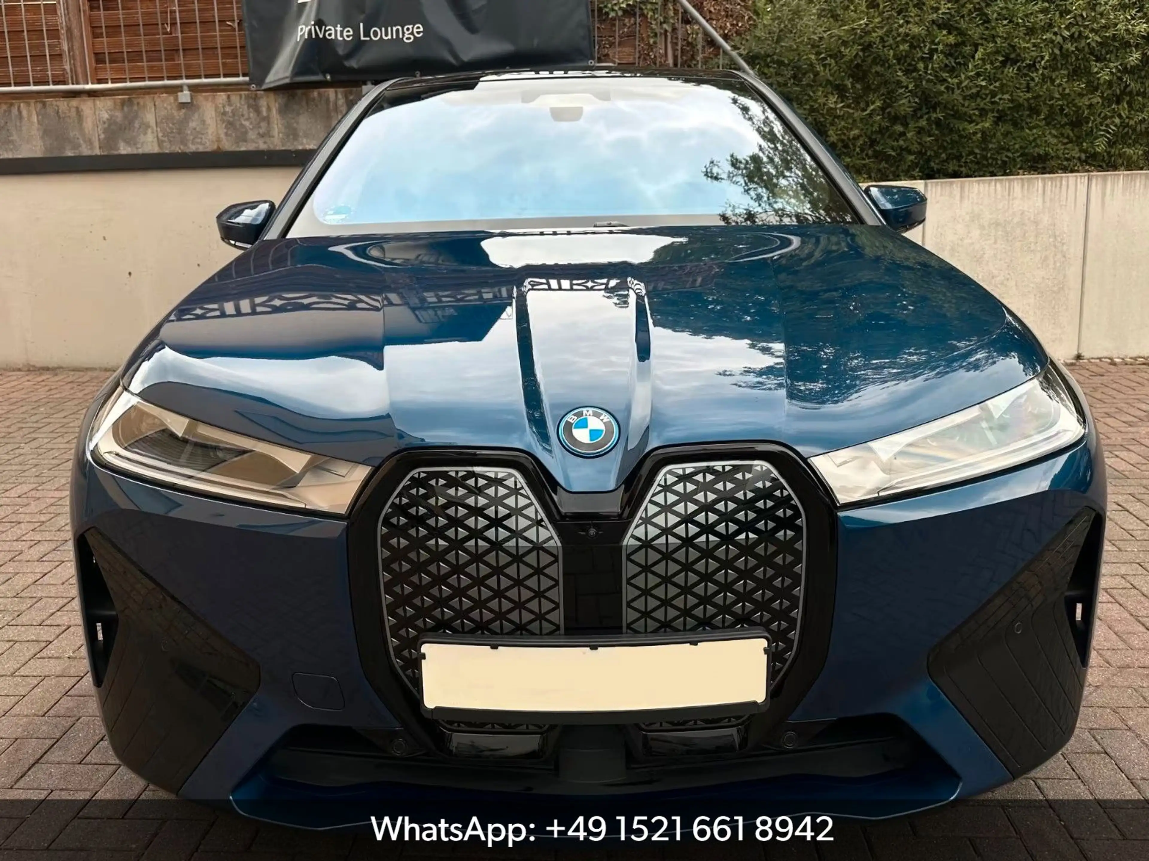 BMW iX xDrive40 M Sport PANO-SKYAHKDA-Prof360°