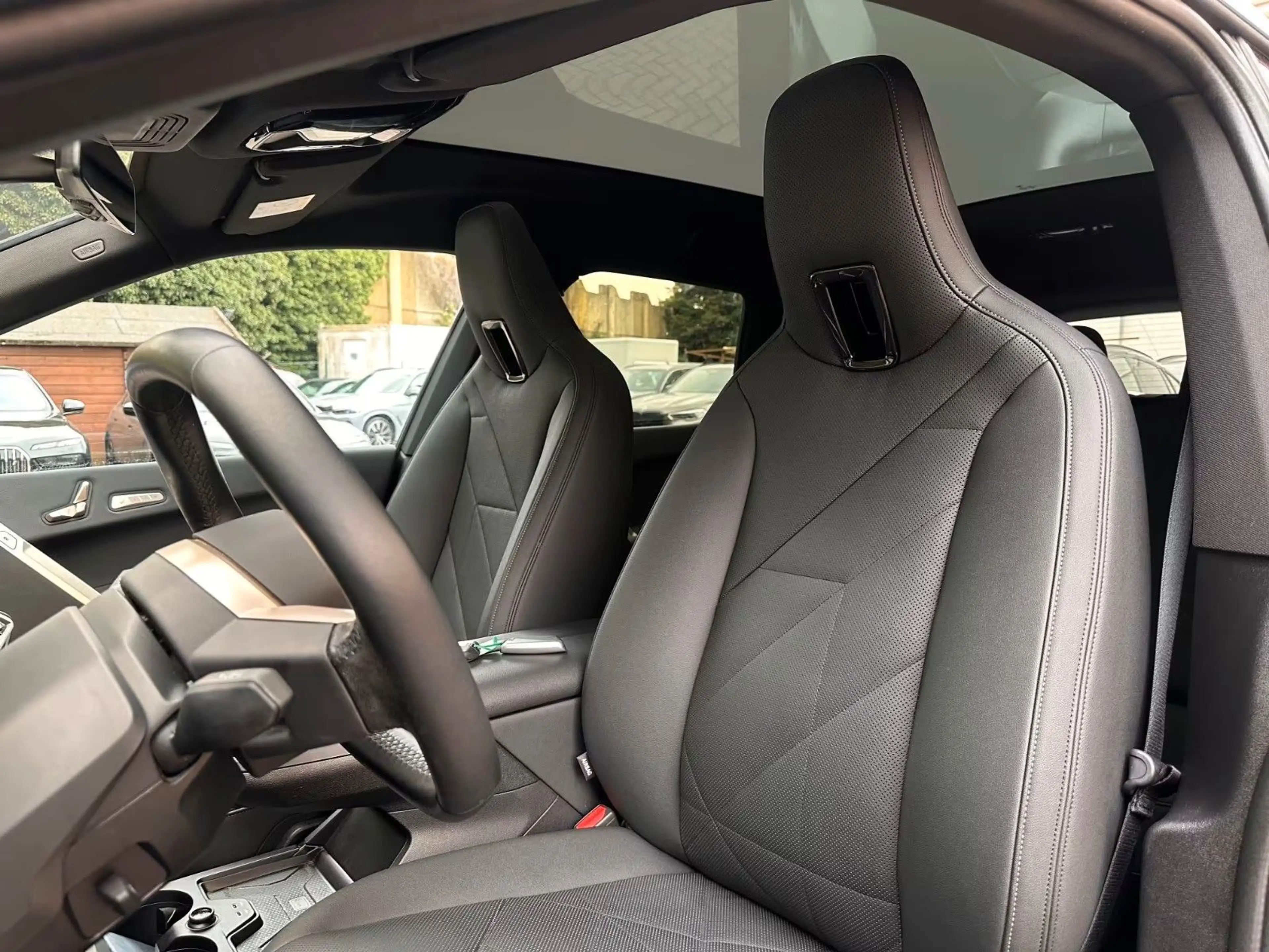 BMW iX xDrive40 M Sport PANO-SKYAHKDA-Prof360° — photo 15