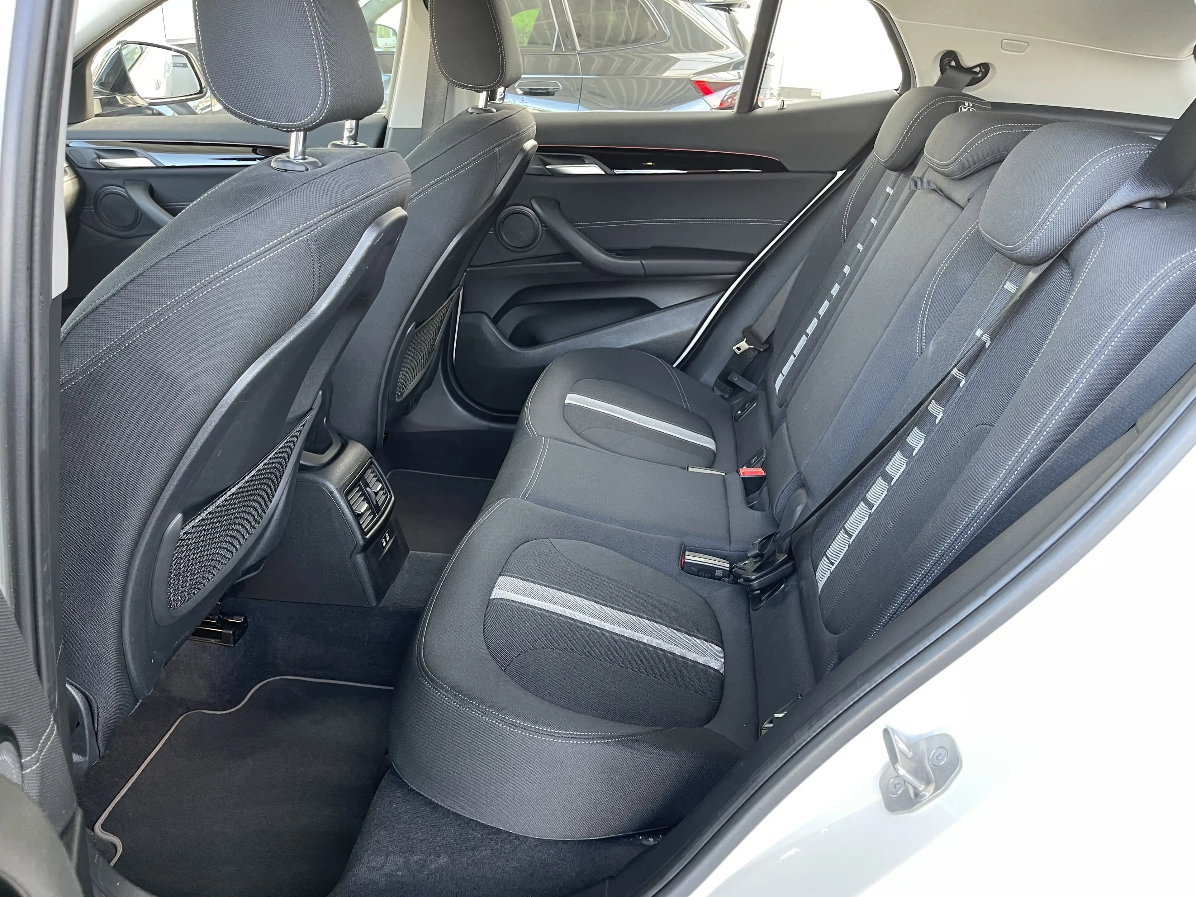 BMW X2 1.5 dA *** GARANTIE + LED + GPS PRO *** — photo 12