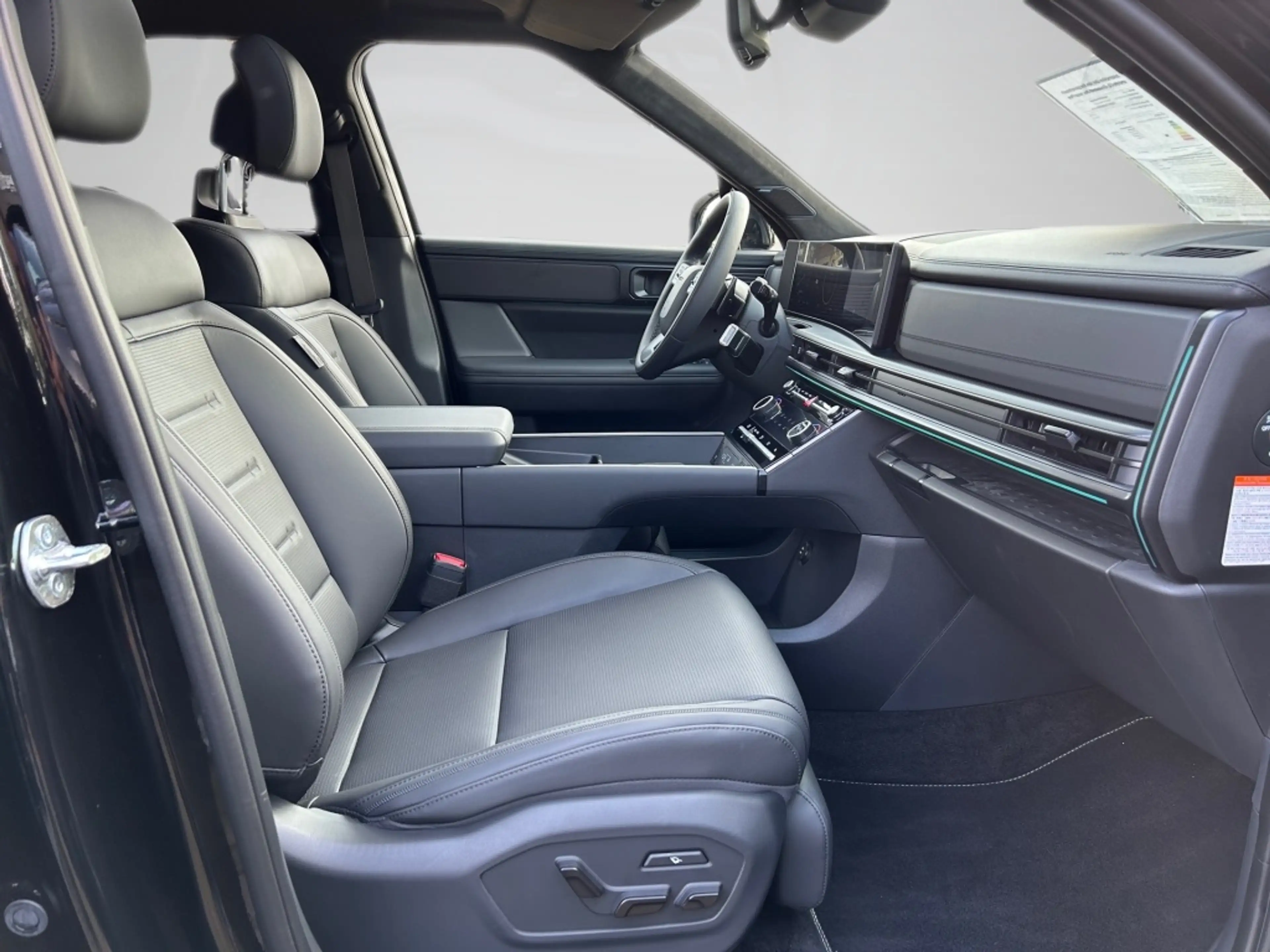 Hyundai SANTA FE HEV 5-Sitzer Blackline Glas-Schiebedach — photo 15