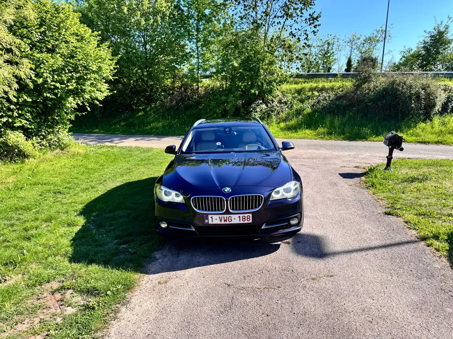 BMW 520 520d Touring Aut. Bleu - 1