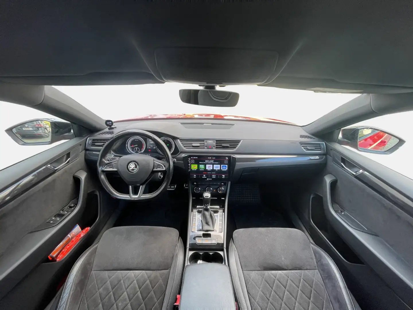 Skoda Superb Combi 2.0 TSI SPORTLINE DSG 4x4+NAV+CLIMAT+XEN+FOX Rot - 2