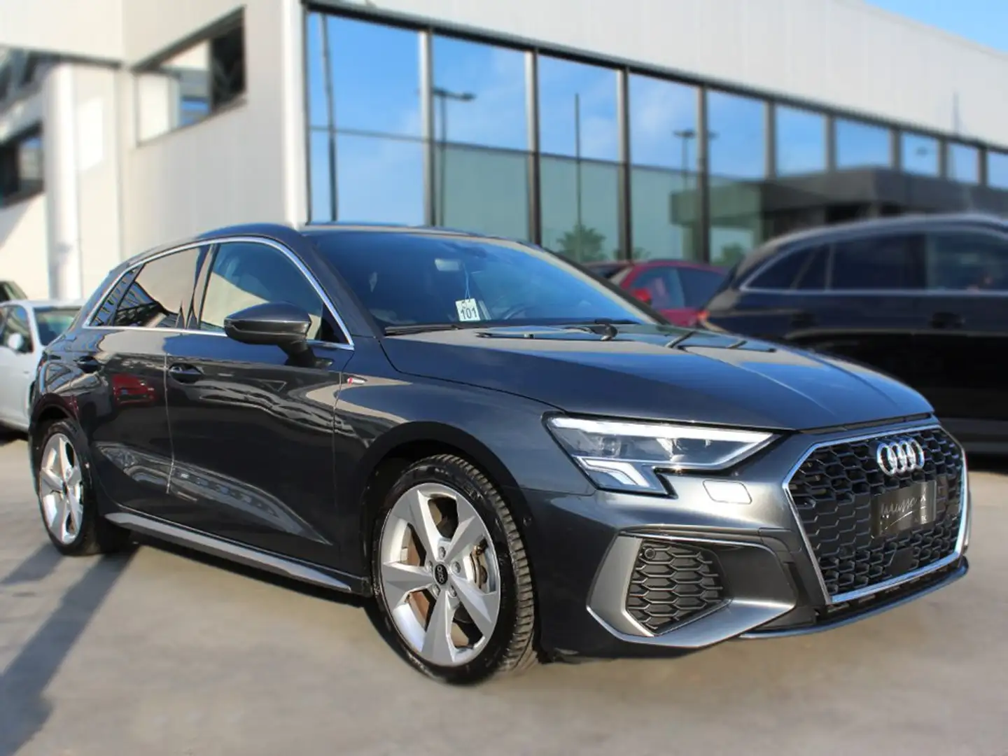 Audi A3 Sportback 35 2.0 tdi S line Edition s-tronic Grigio - 1