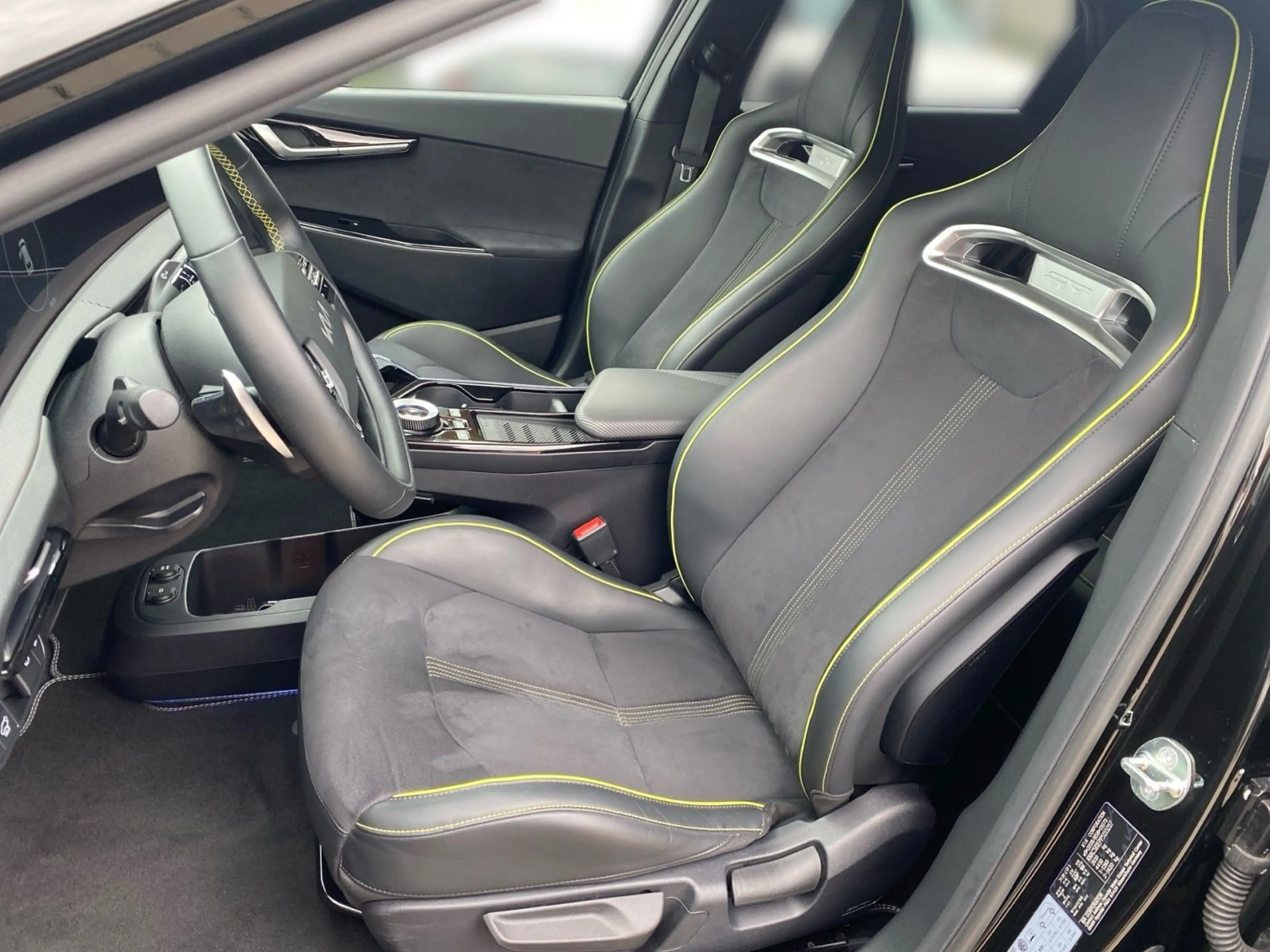 Kia EV6 Elektro 77,4 kWh | GT 4WD | 97,9% SOH — photo 13