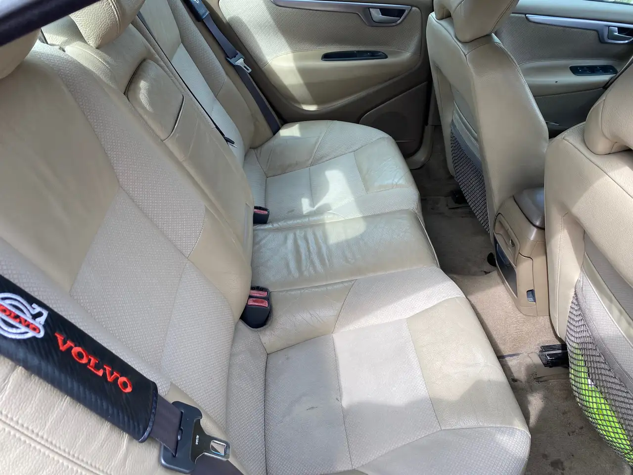 Volvo S60 2.4D, foto 8