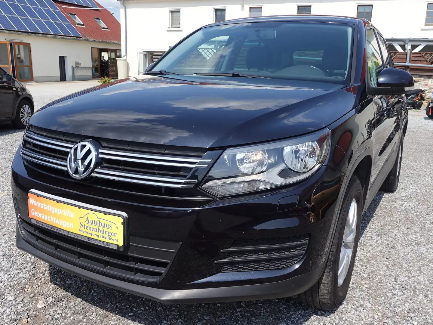 Volkswagen Tiguan Trend Zwart - 1