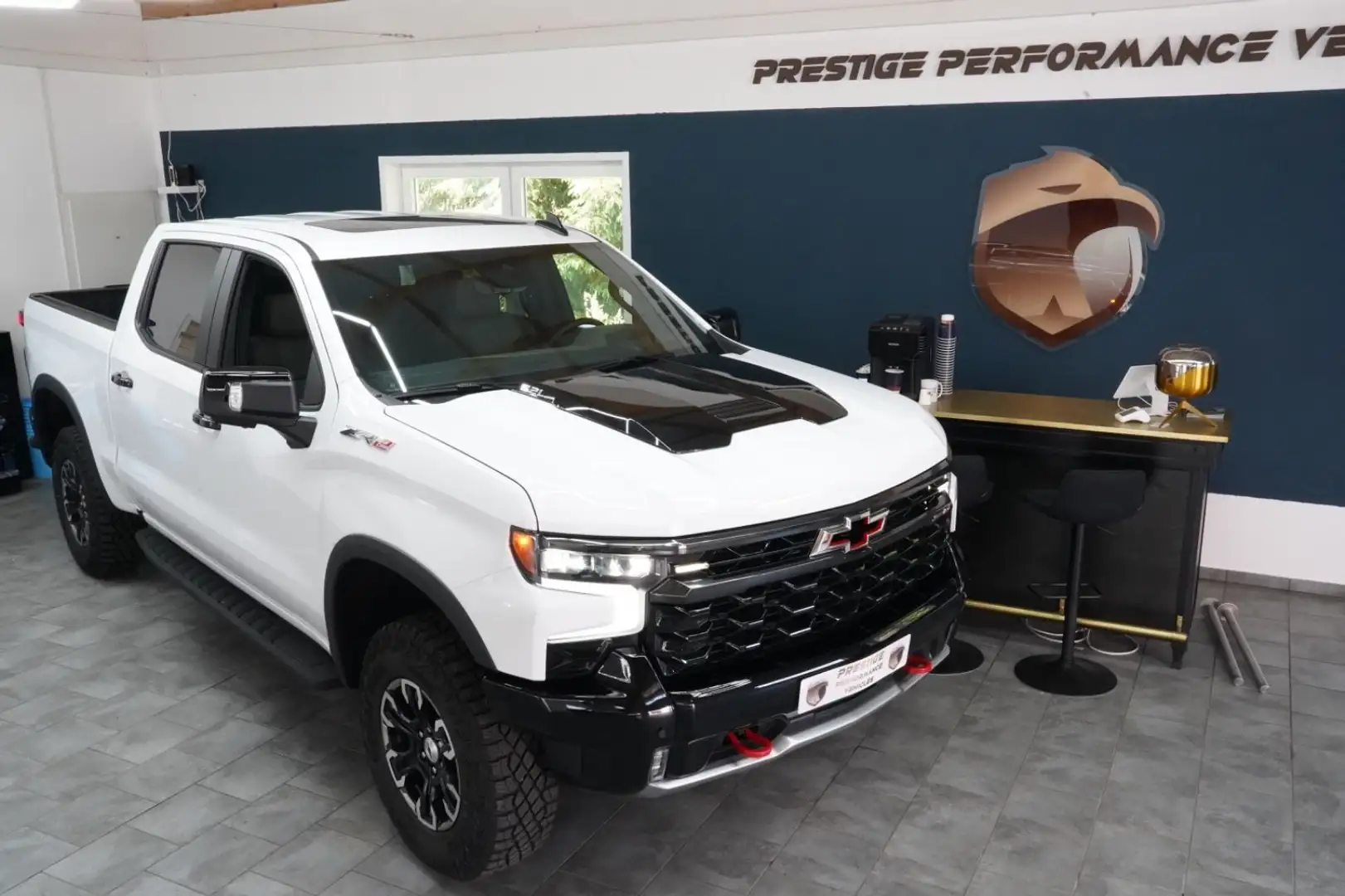 Chevrolet Silverado ZR2 MY25 6.2L. V8 426 PS LPG Weiß - 1