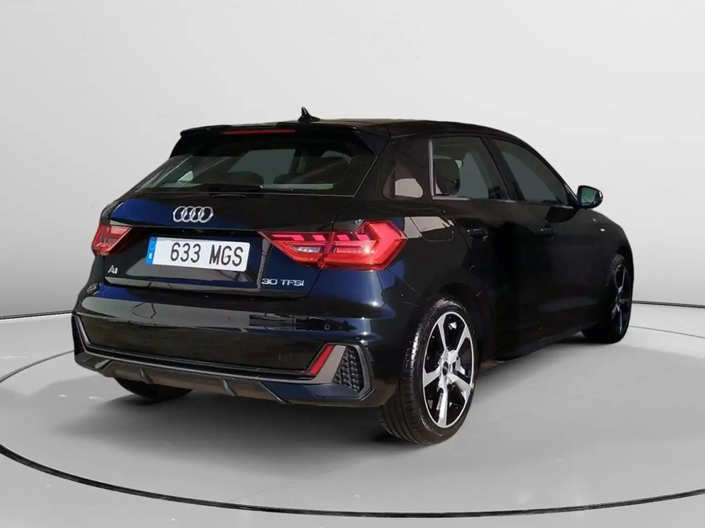 Audi A1 30 TFSI Adrenalin Schwarz - 2