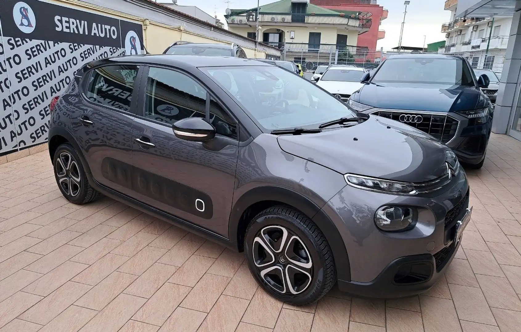Citroen C3 C3 PureTech 83 S&S Shine Grijs - 1