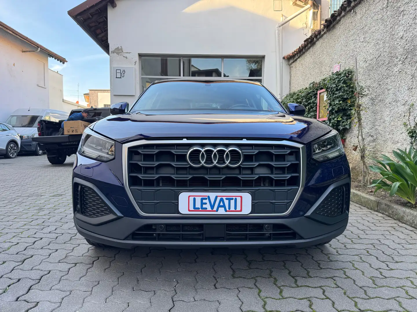 Audi Q2 Q2 30 2.0 tdi Admired S-tronic Bleu - 2
