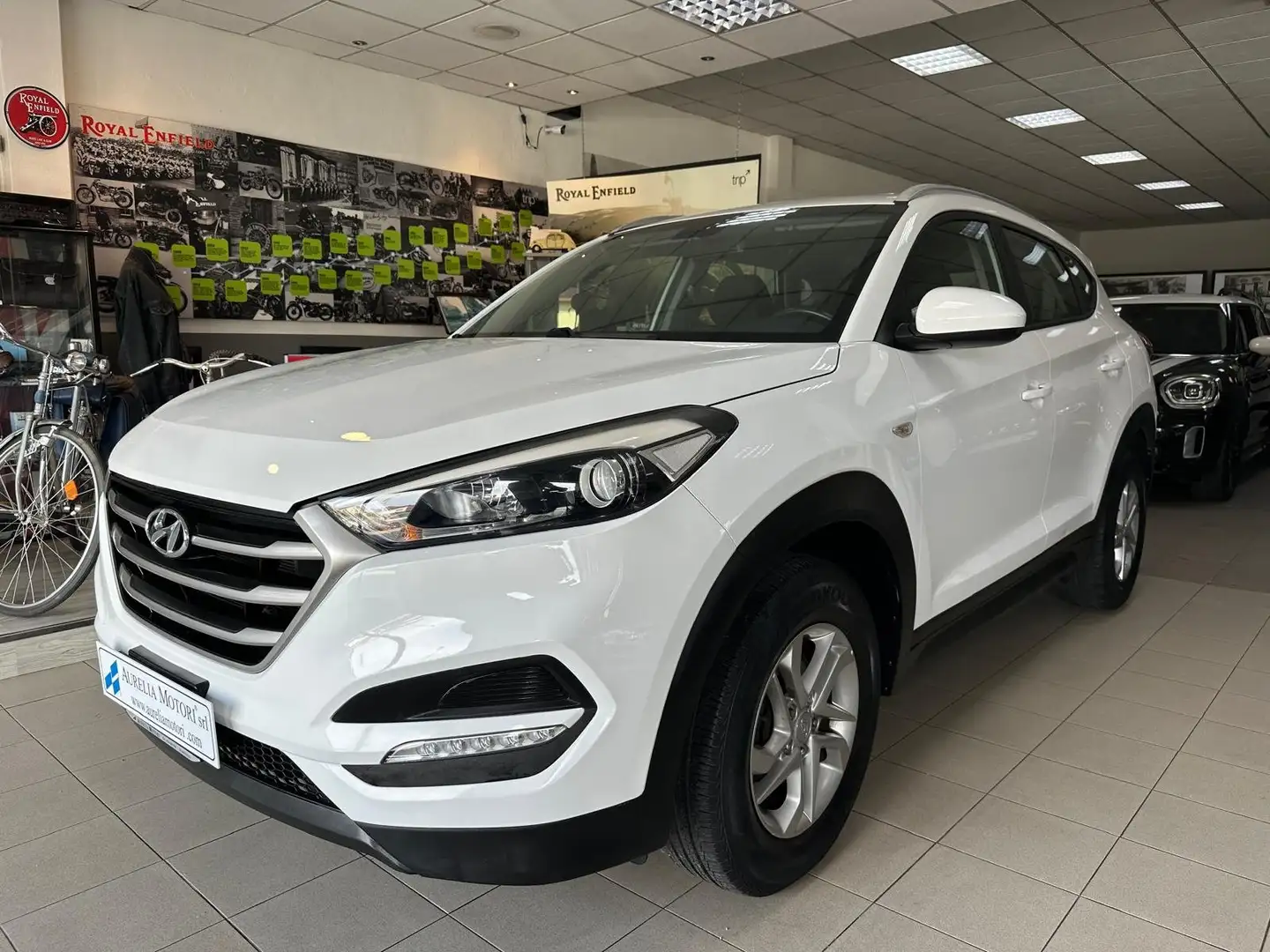 Hyundai TUCSON Tucson 1.7 crdi Comfort 2wd 115cv PERFETTA!!! Bianco - 1