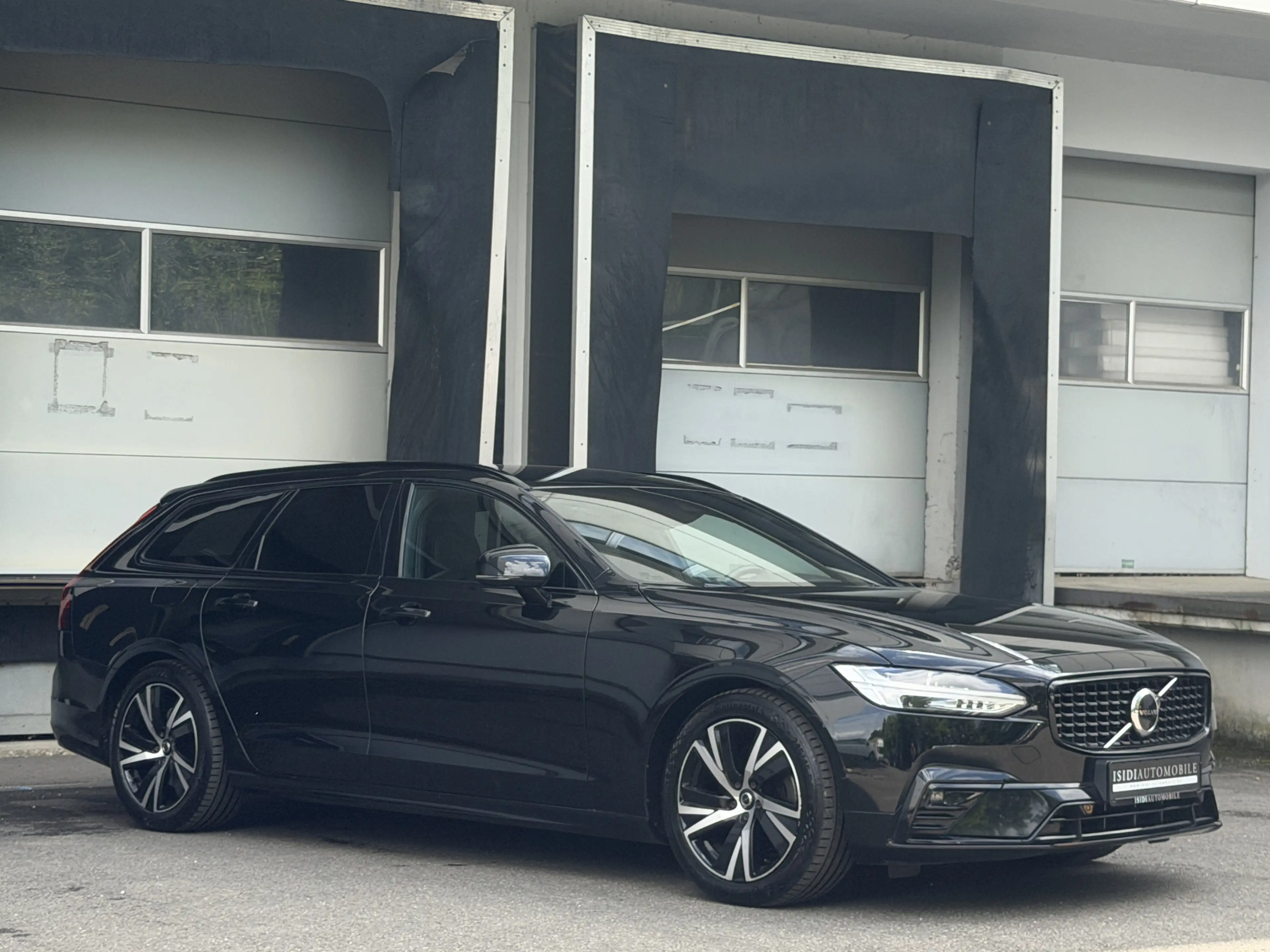 Volvo V90 R Design AWD LED ACC Virtual Pano Head-Up — photo 8