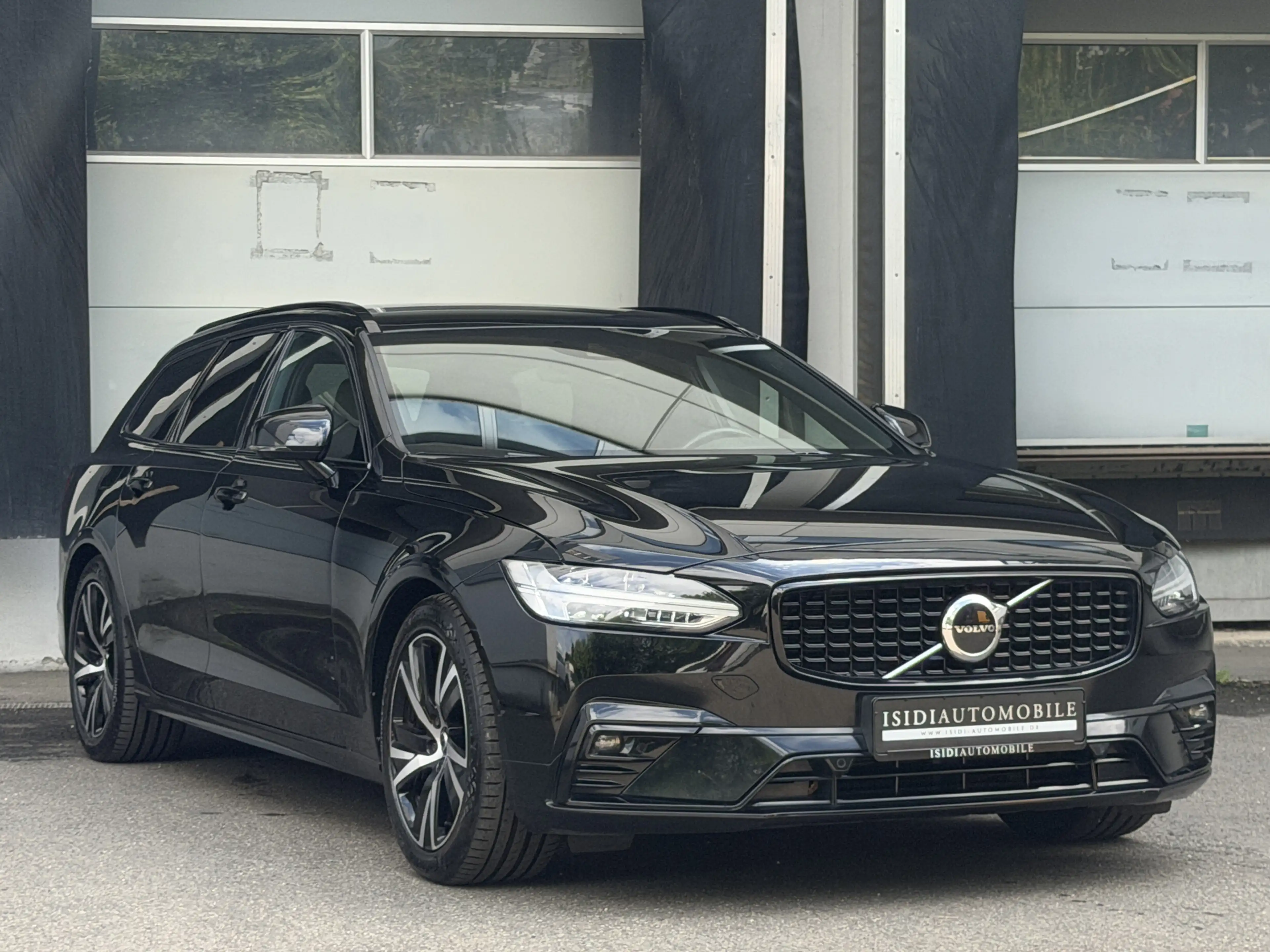 Volvo V90 R Design AWD LED ACC Virtual Pano Head-Up — photo 9