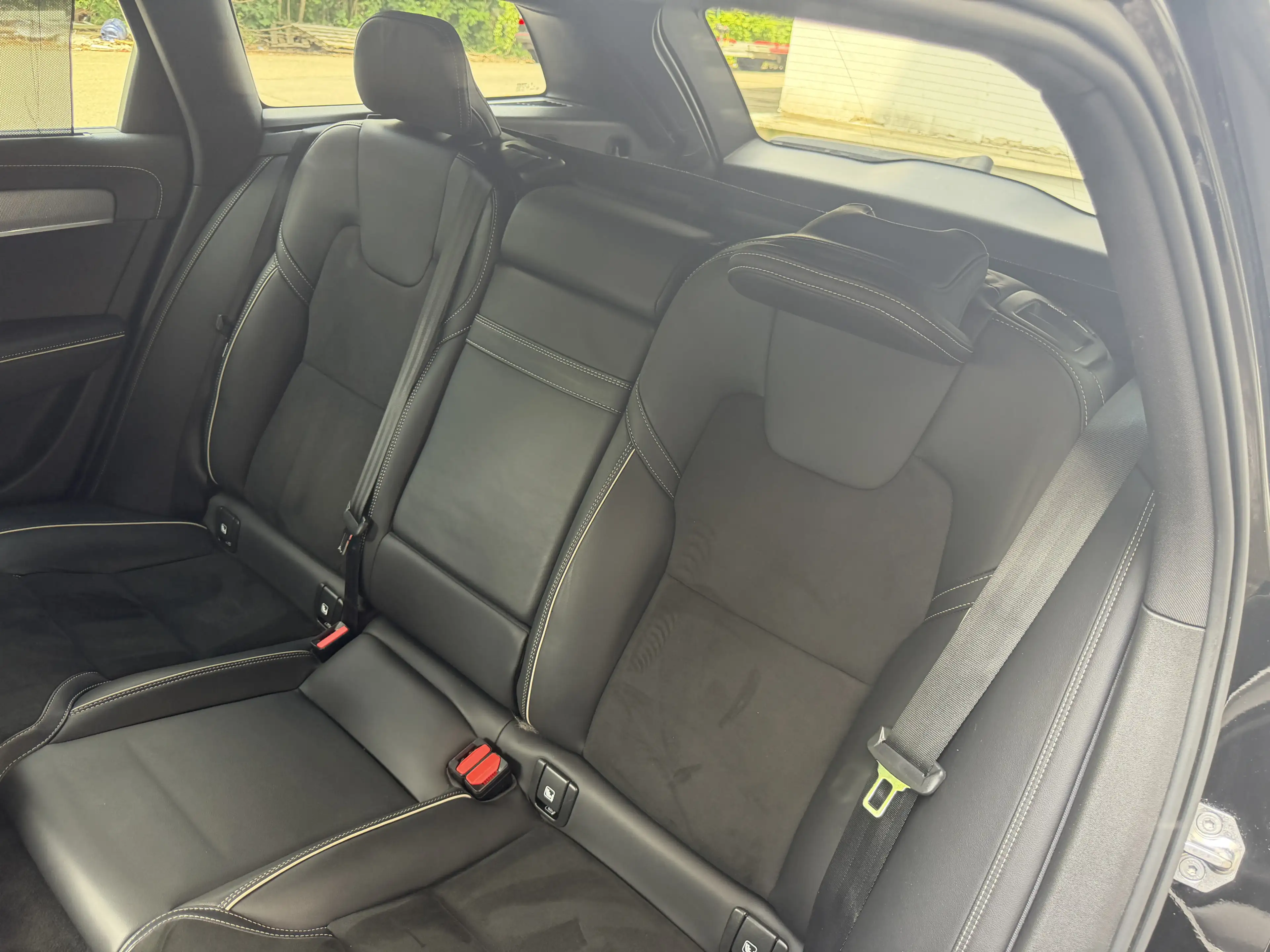 Volvo V90 R Design AWD LED ACC Virtual Pano Head-Up — photo 15
