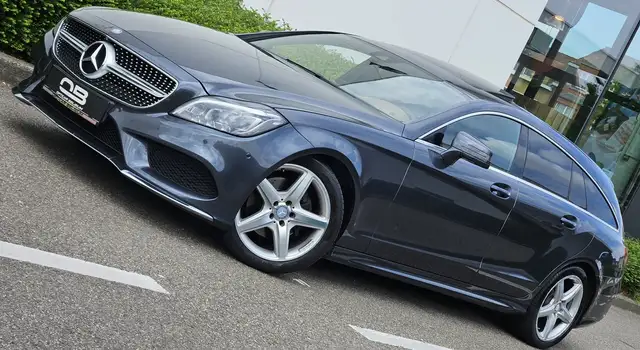 Mercedes-Benz CLS 220 *** AMG - Facelift - Full - Camera 360° - Carpass ***