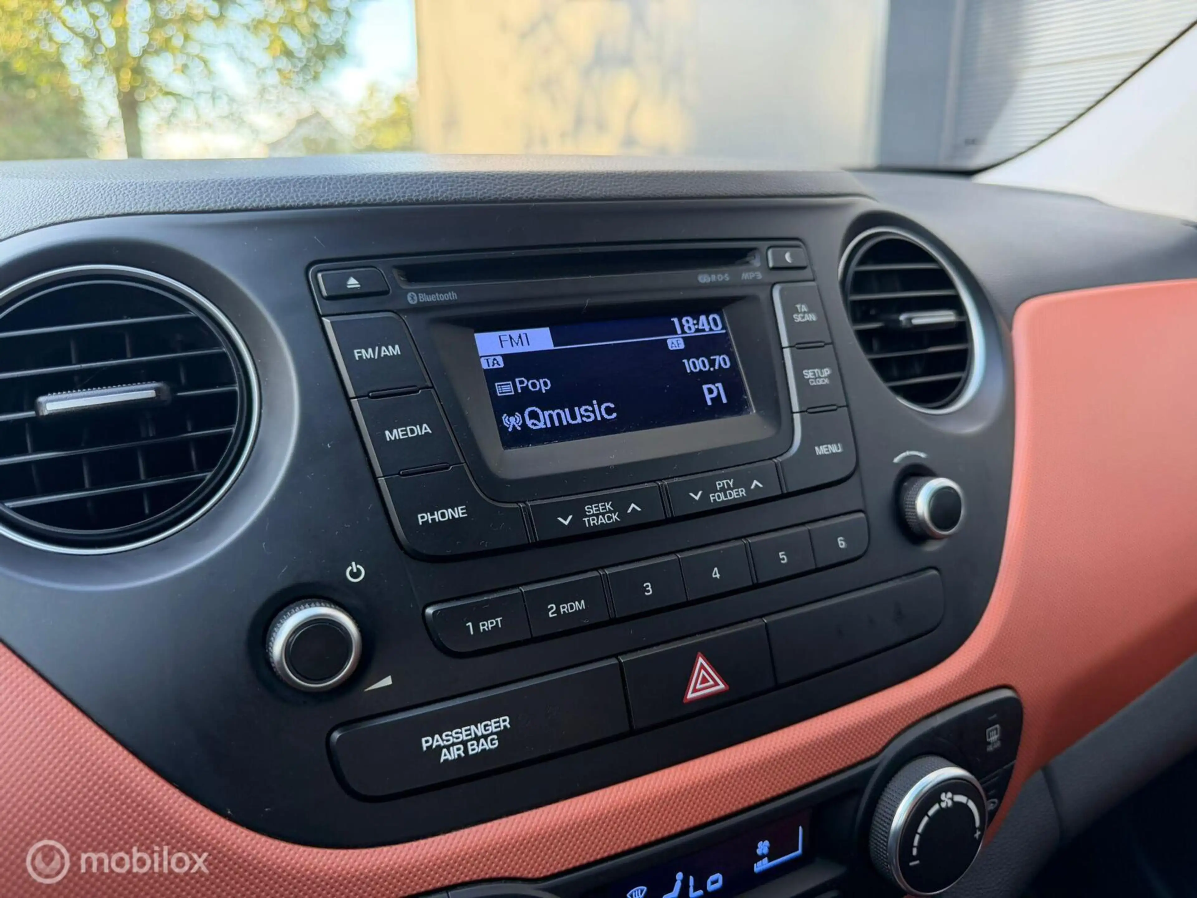Hyundai i10 1.0i i-Motion Comfort Plus Airco Clima Weinig KM — photo 12