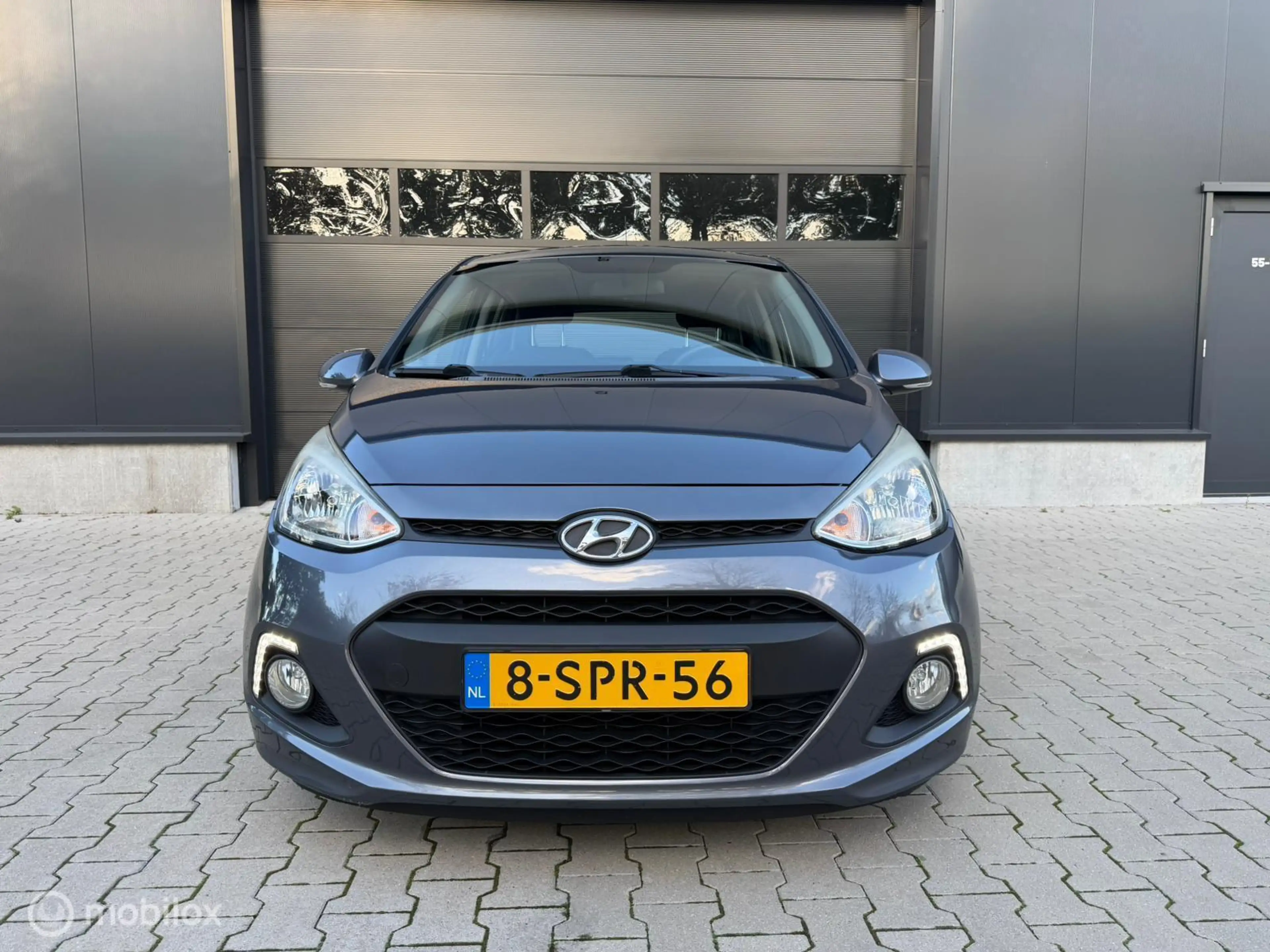 Hyundai i10 1.0i i-Motion Comfort Plus Airco Clima Weinig KM — photo 2