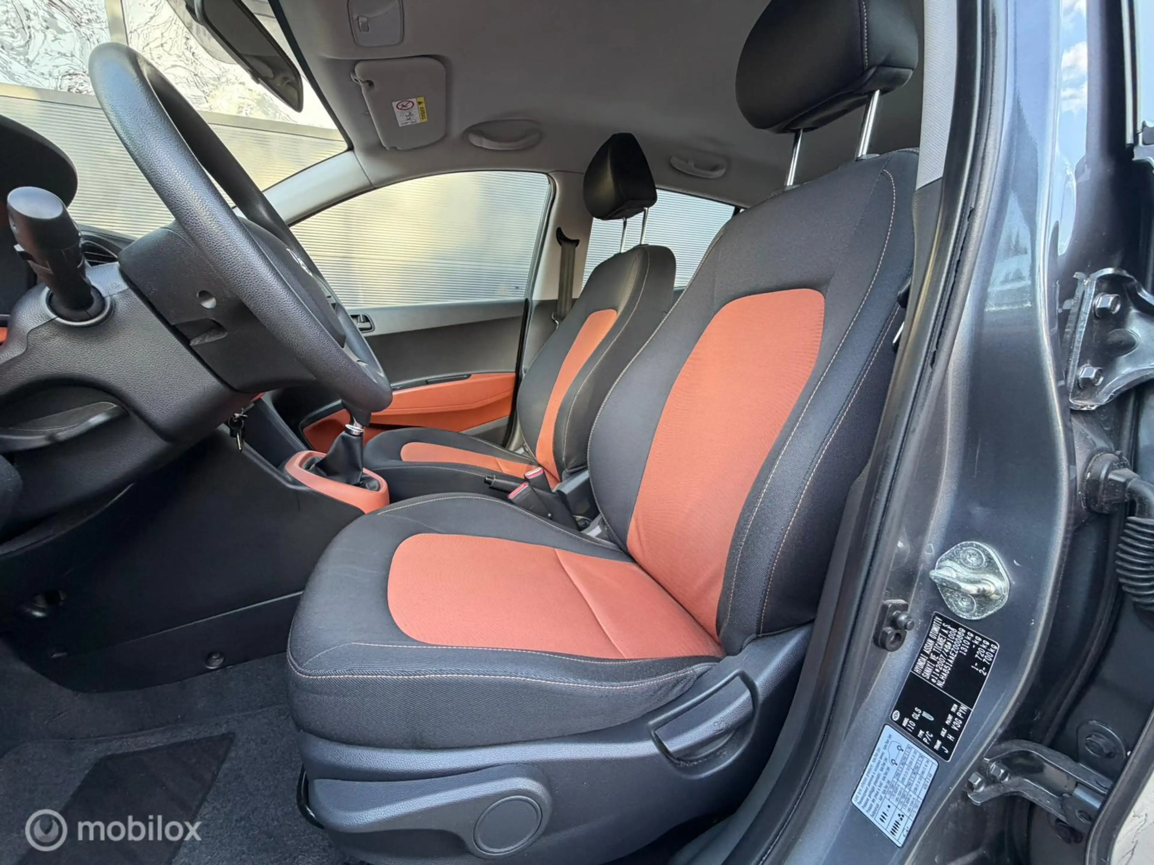 Hyundai i10 1.0i i-Motion Comfort Plus Airco Clima Weinig KM — photo 7