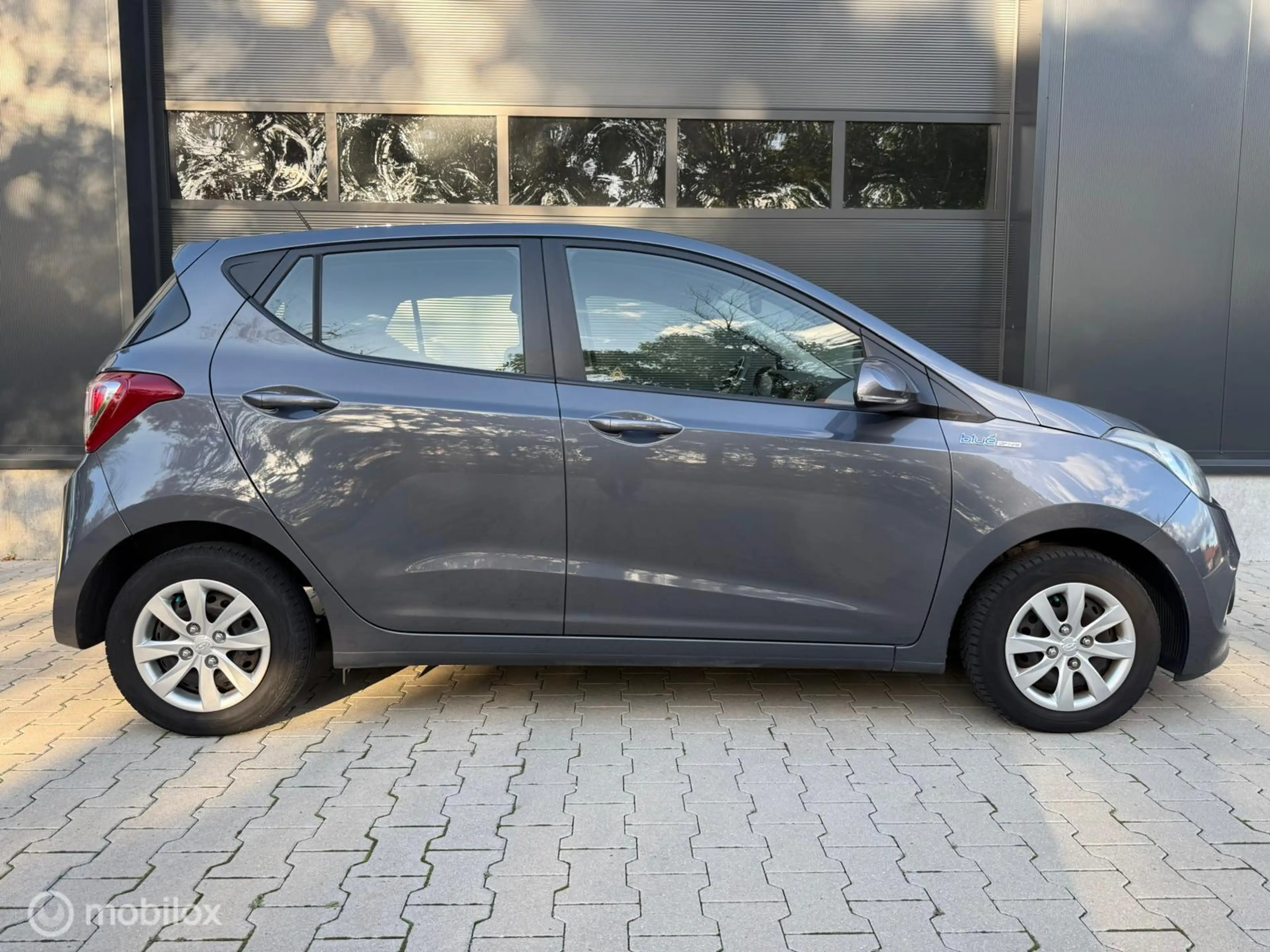 Hyundai i10 1.0i i-Motion Comfort Plus Airco Clima Weinig KM — photo 4
