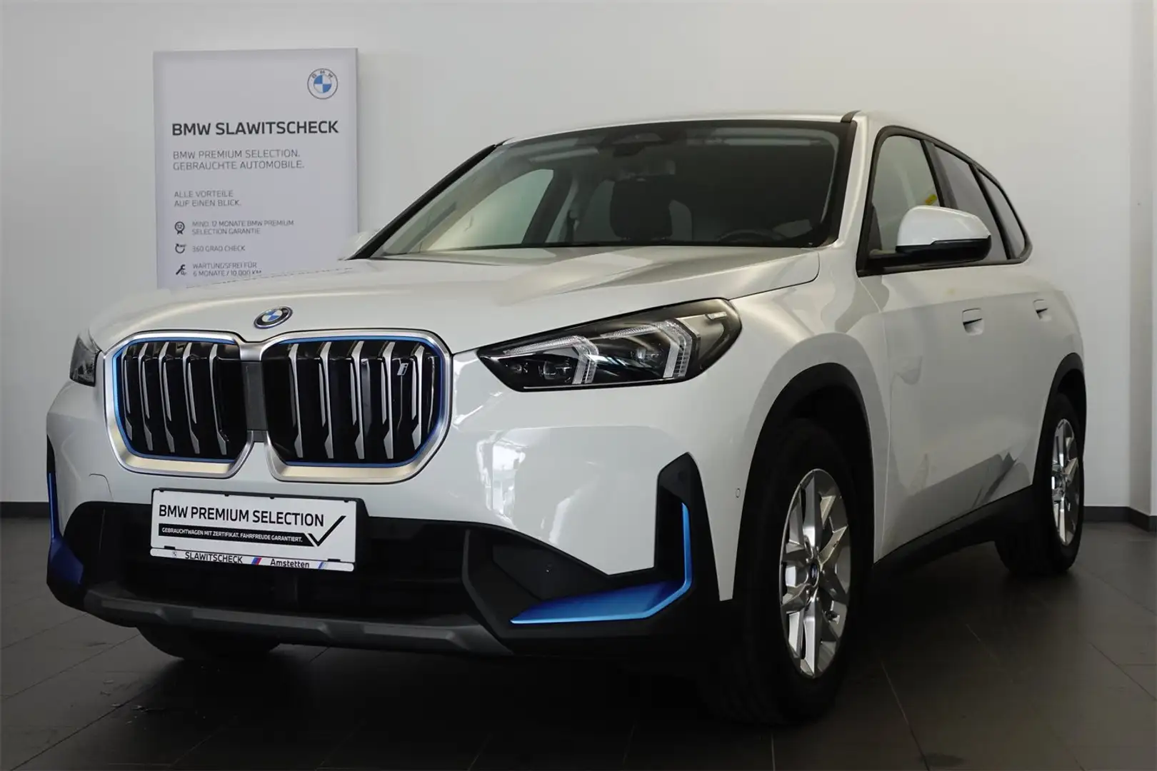 BMW iX1 iX1 xDrive30 Blanc - 1