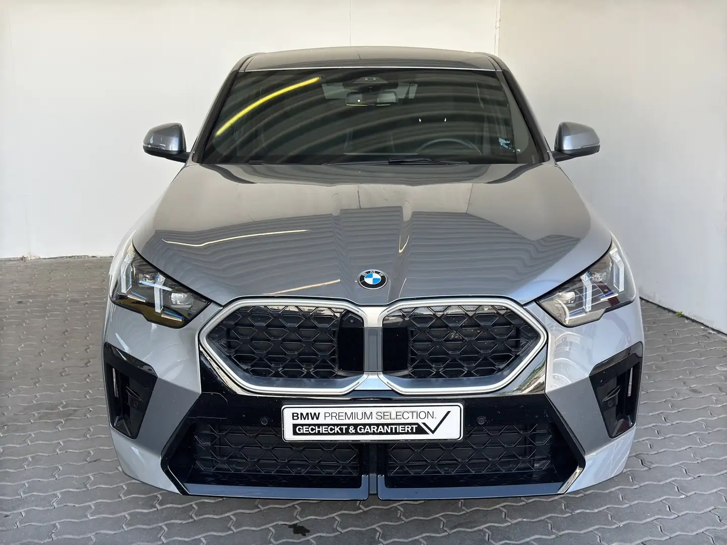 BMW X2 xDrive20dA M Sport LiveCock.HUD.LED.AHK.Keyl. Grau - 1