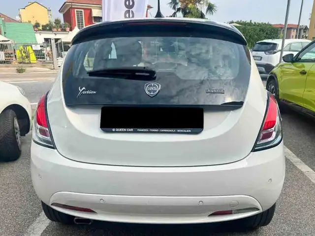 Lancia Ypsilon view 3