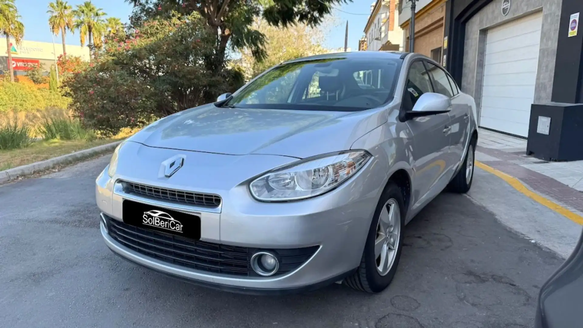 Renault Fluence 1.5dCi Dynamique 110 eco2 Gris - 2