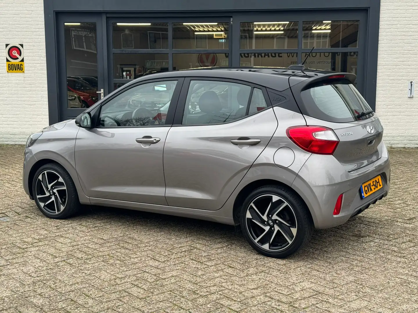 Hyundai i10 1.0 Comfort 5-zits - Camera - Automaat - stoelverw Grijs - 2
