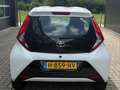 Toyota Aygo 1.0 VVT-i x-play limited NAVI CAMERA NAP BOEKJES Wit - thumbnail 5