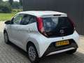 Toyota Aygo 1.0 VVT-i x-play limited NAVI CAMERA NAP BOEKJES Wit - thumbnail 4