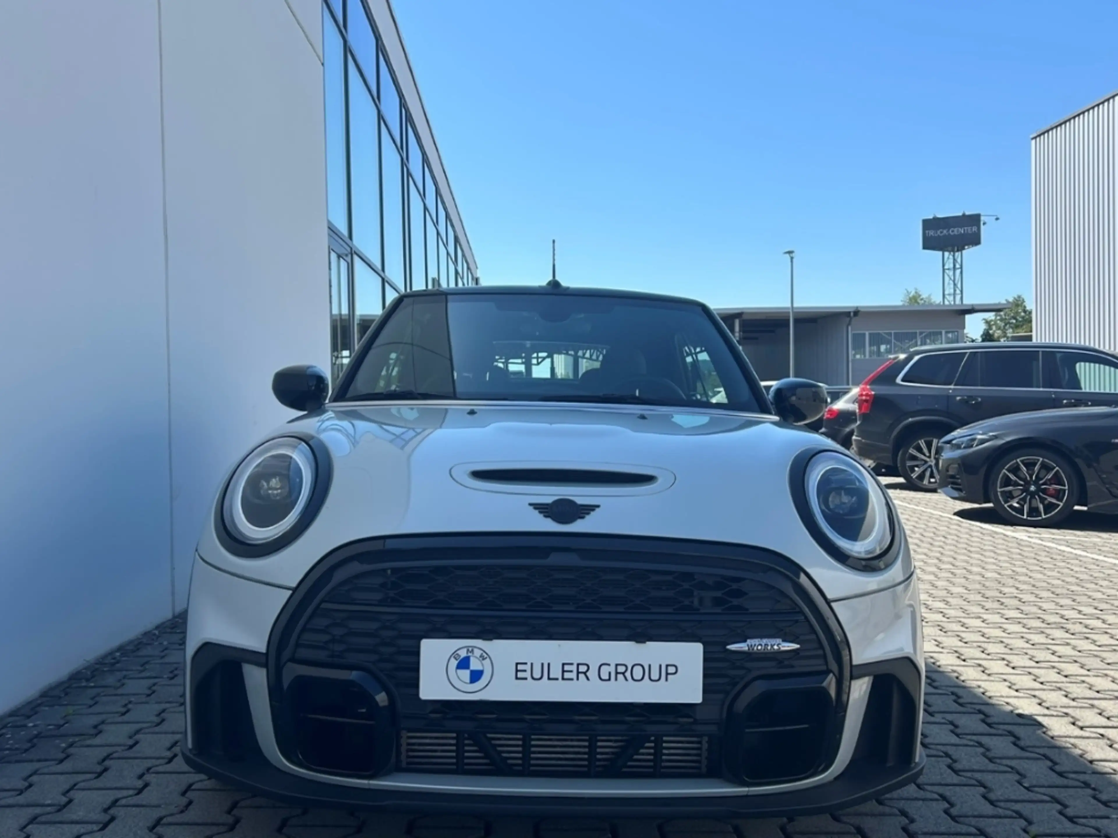 MINI Cooper S Cabrio A John Cooper Works Trim El. Verdeck AD Leder LED — photo 2