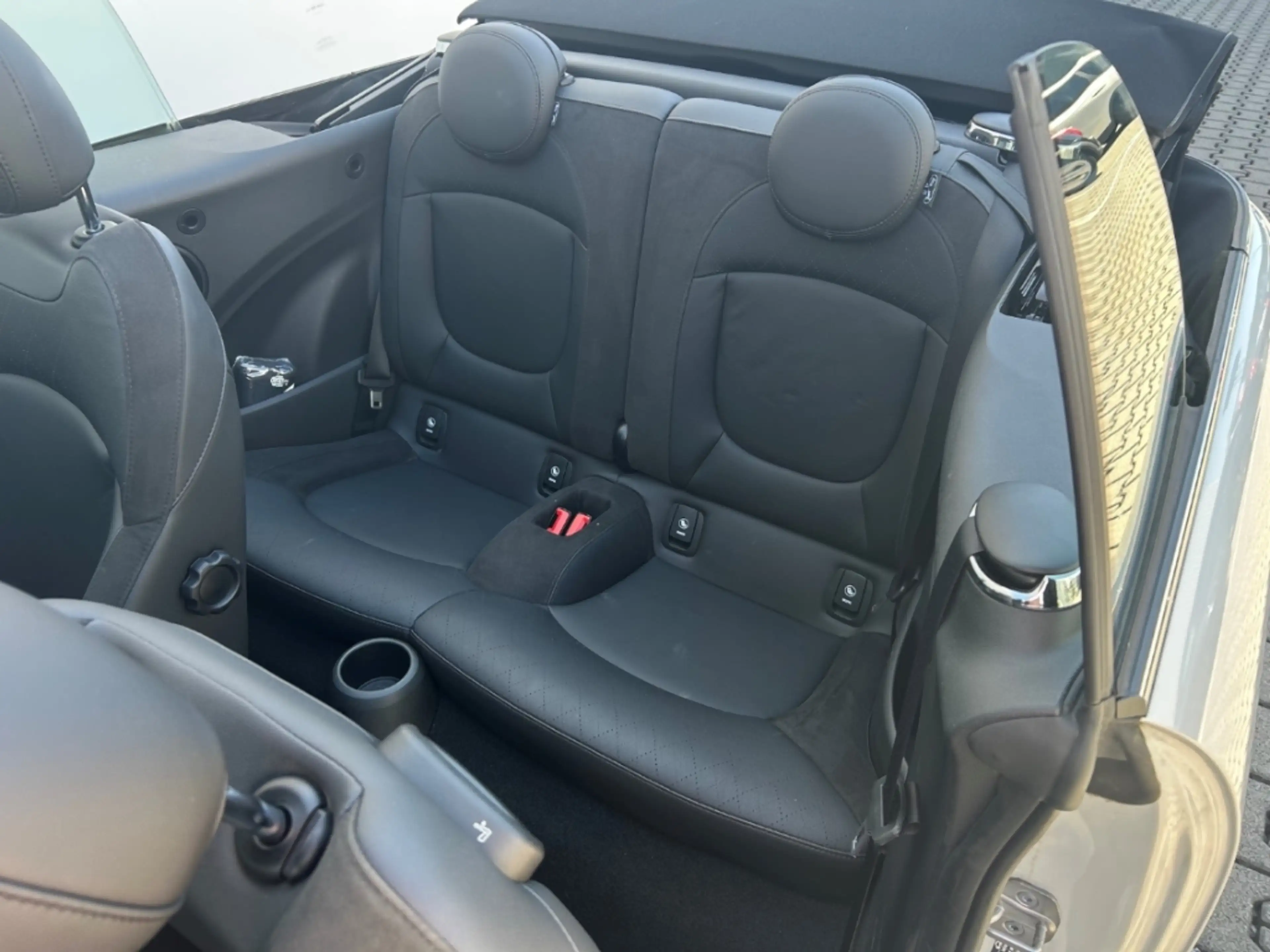 MINI Cooper S Cabrio A John Cooper Works Trim El. Verdeck AD Leder LED — photo 12