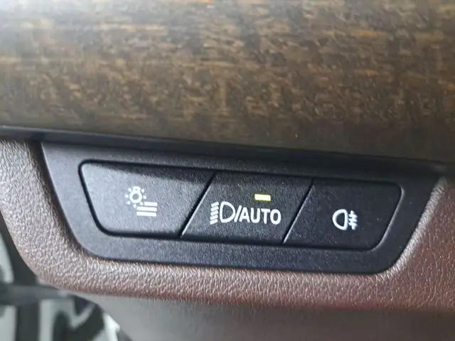 BMW X1 view 11