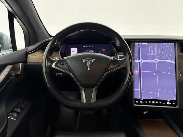 Tesla Model X view 15