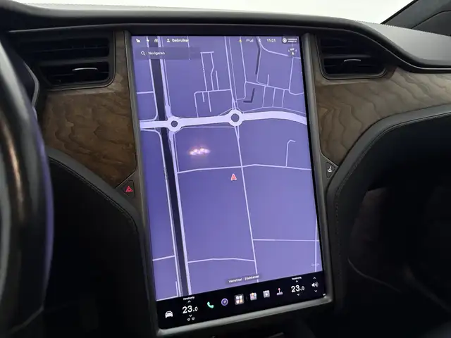 Tesla Model X view 29