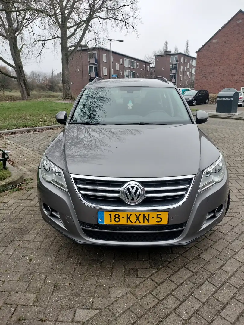 Volkswagen Tiguan 1.4 TSI Comf.&Design Grau - 1