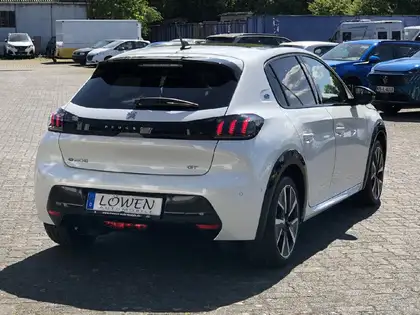 Annonce voiture d'occasion Peugeot e-208 - CARADIZE