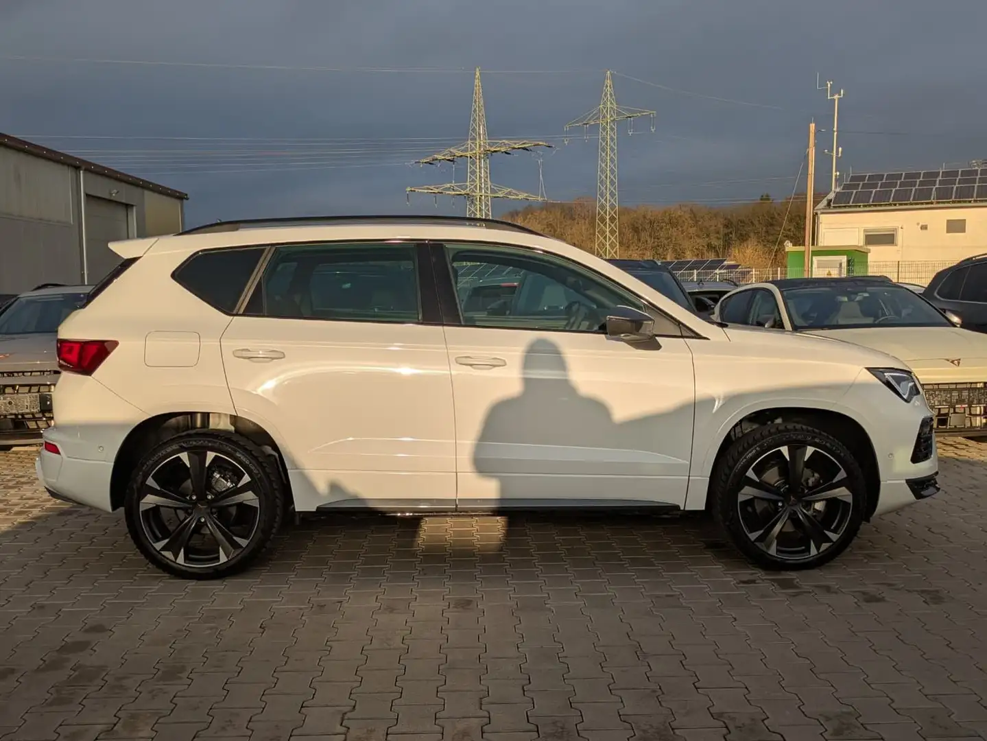 CUPRA Ateca 1.5 TSI DSG PANO*ALCANTARA*KAMERA*NAVI*LED Weiß - 2