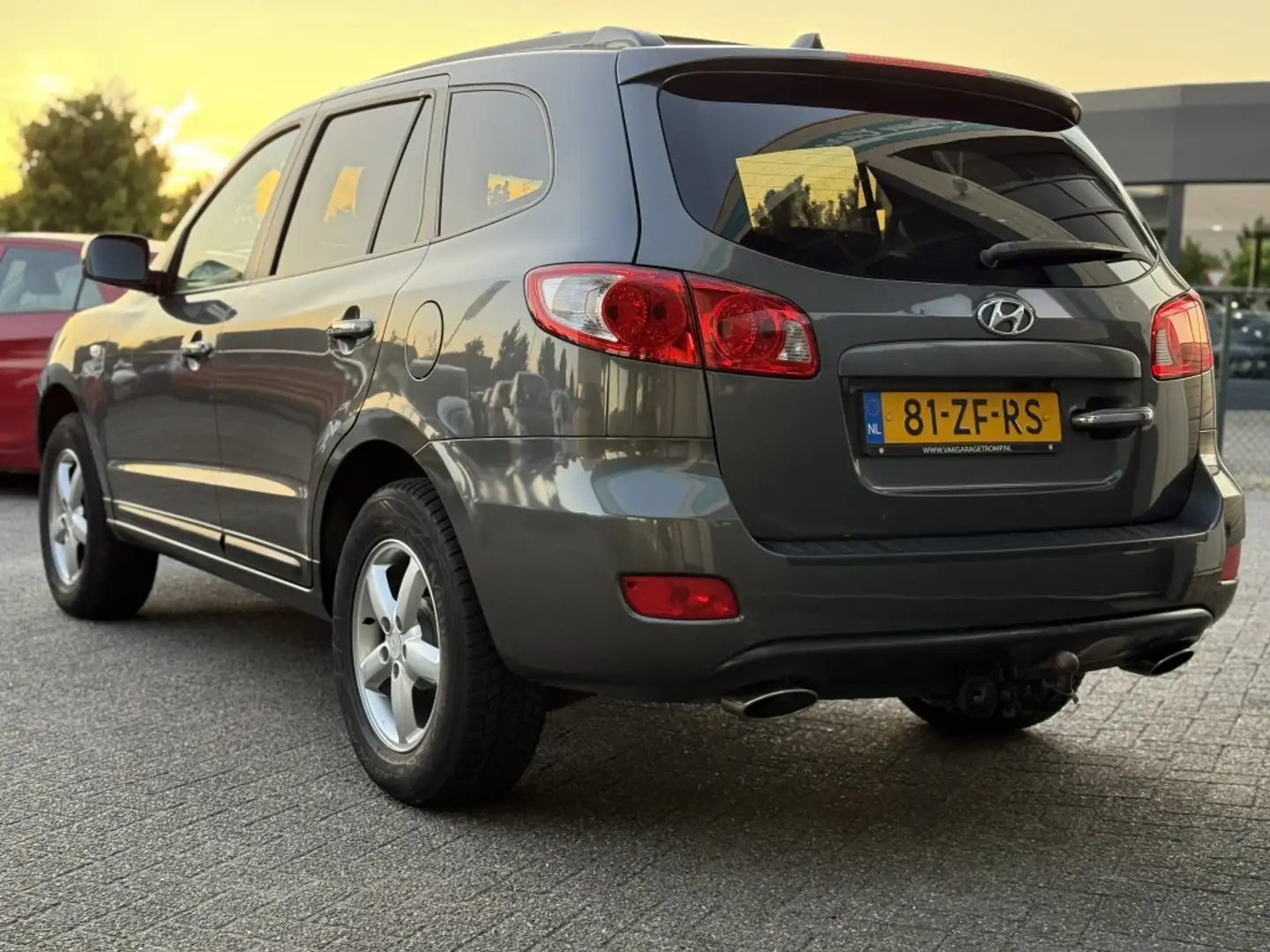 Hyundai SANTA FE 2.7i V6 Style 7p. Grijs - 2