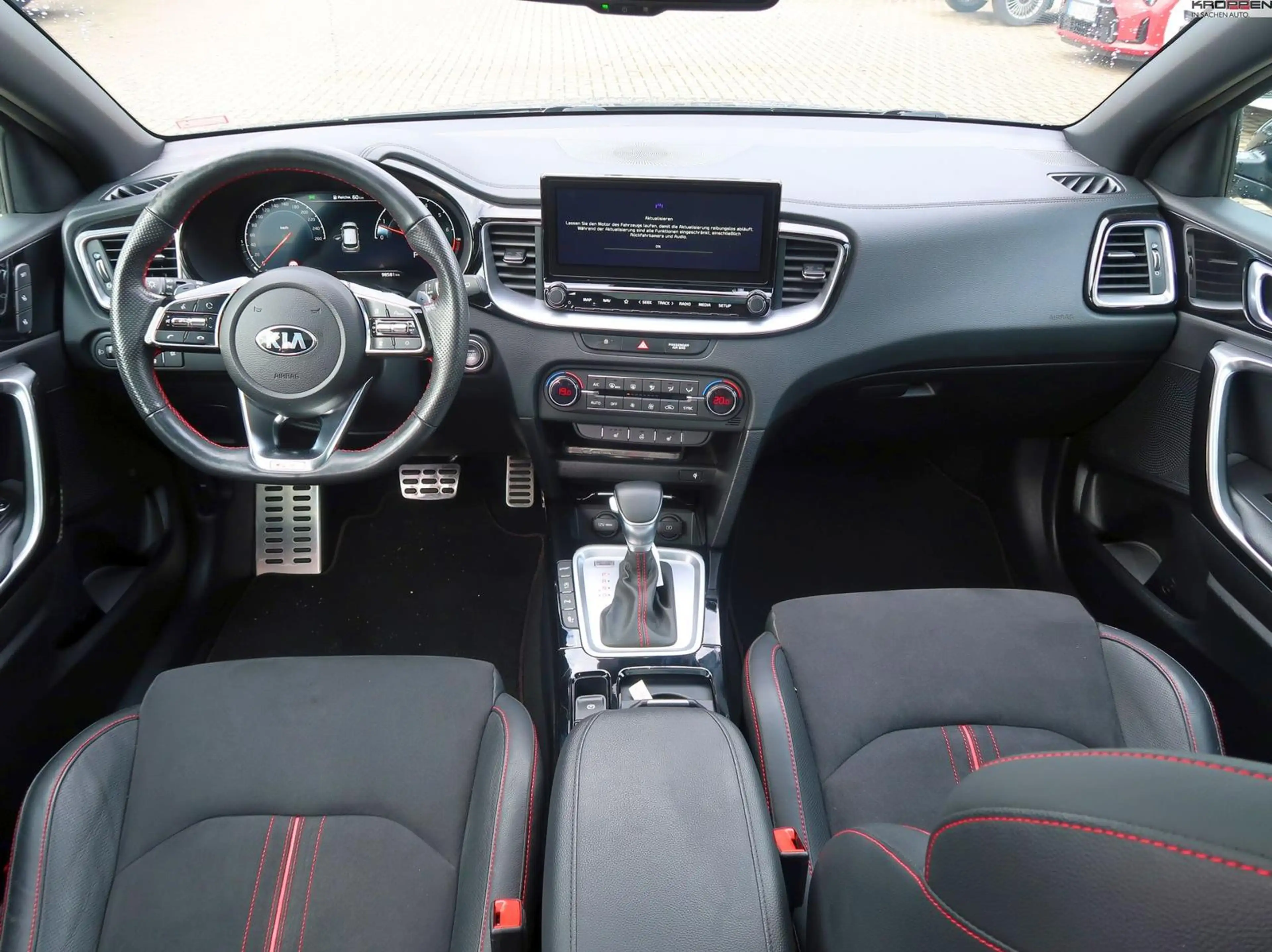 Kia Ceed / cee'd GT DCT7 Pan.-Dach elktr. Sitz Navi Android CarPlay — photo 8