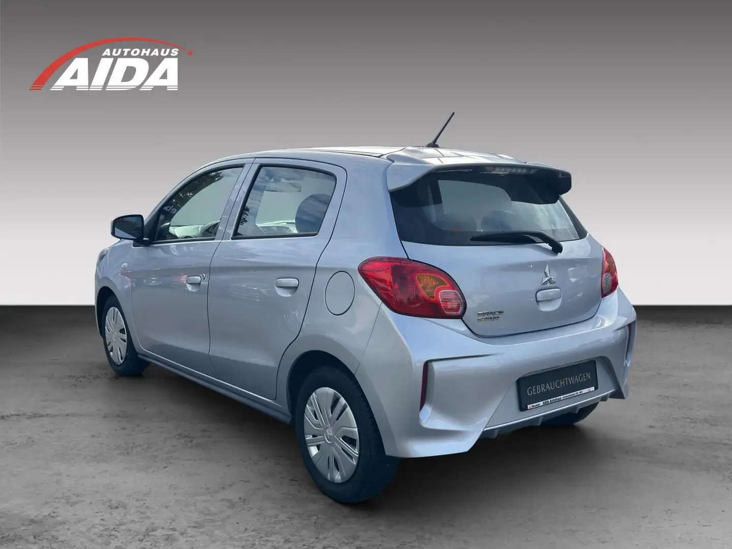 Mitsubishi Space Star 1.2 Spirit Grau - 2