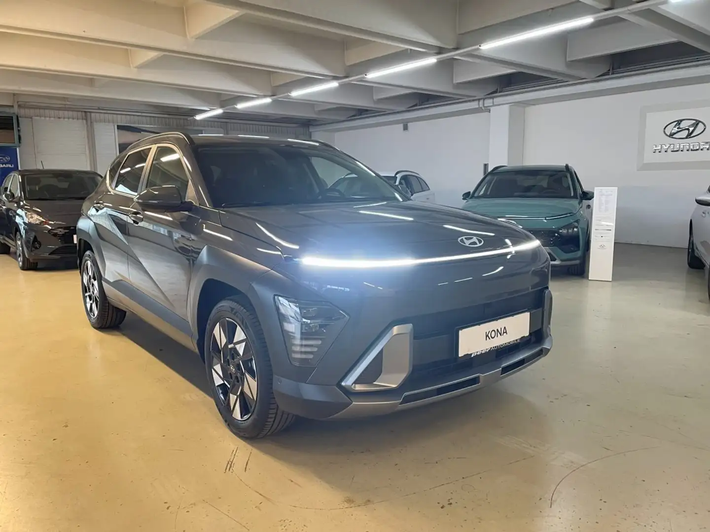 Hyundai KONA Kona 1,6 GDI Hybrid GO Plus DCT Aut. Grau - 2
