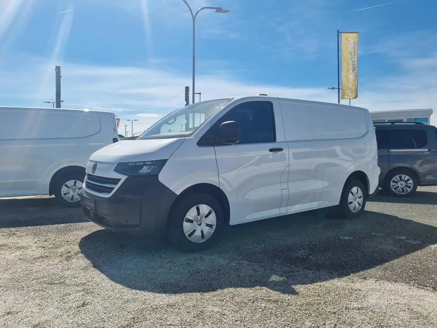 Volkswagen T7 Transporter Kastenwagen 2.0 TDI Blanc - 2