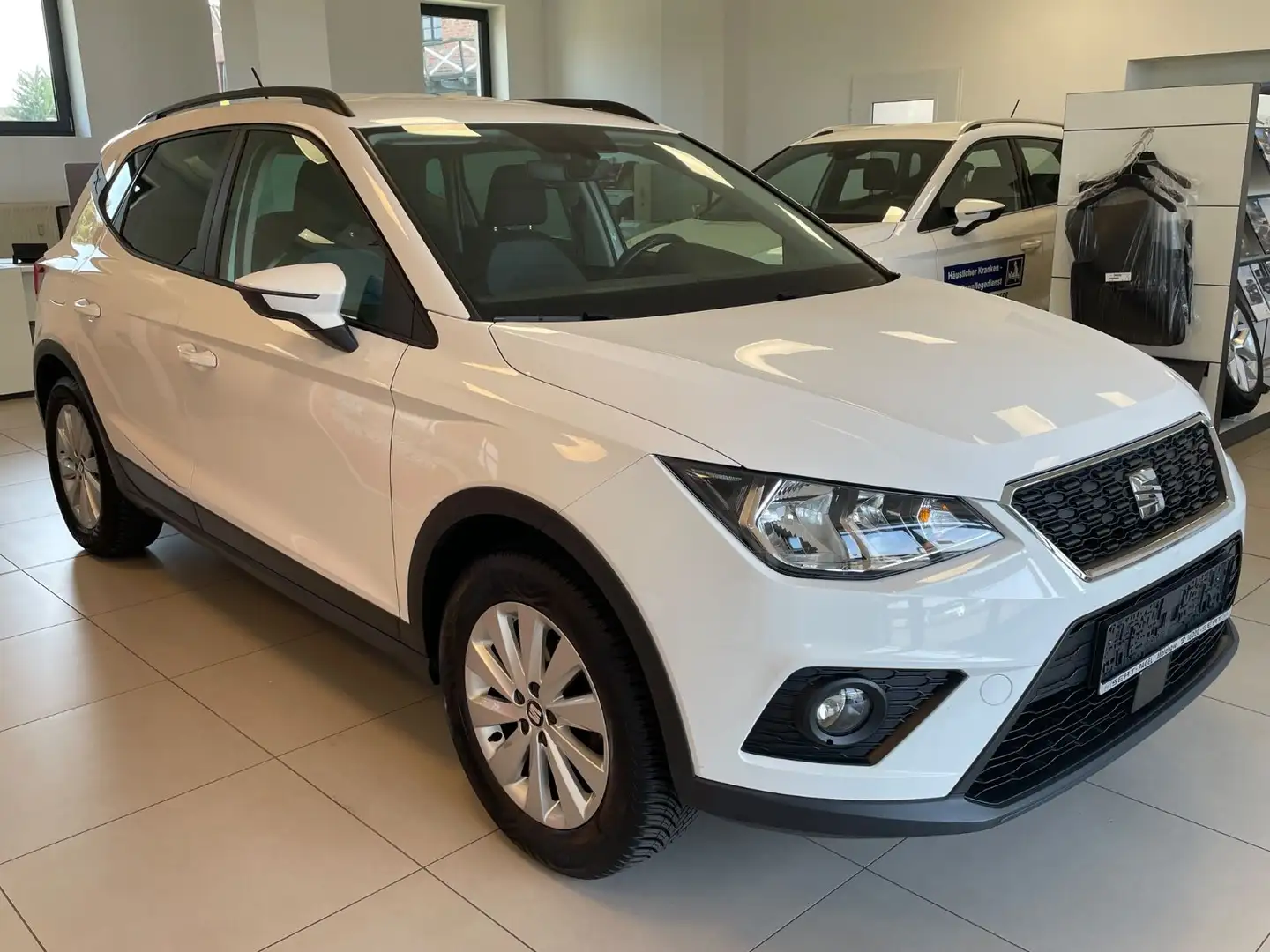 SEAT Arona Style TSI Wit - 1