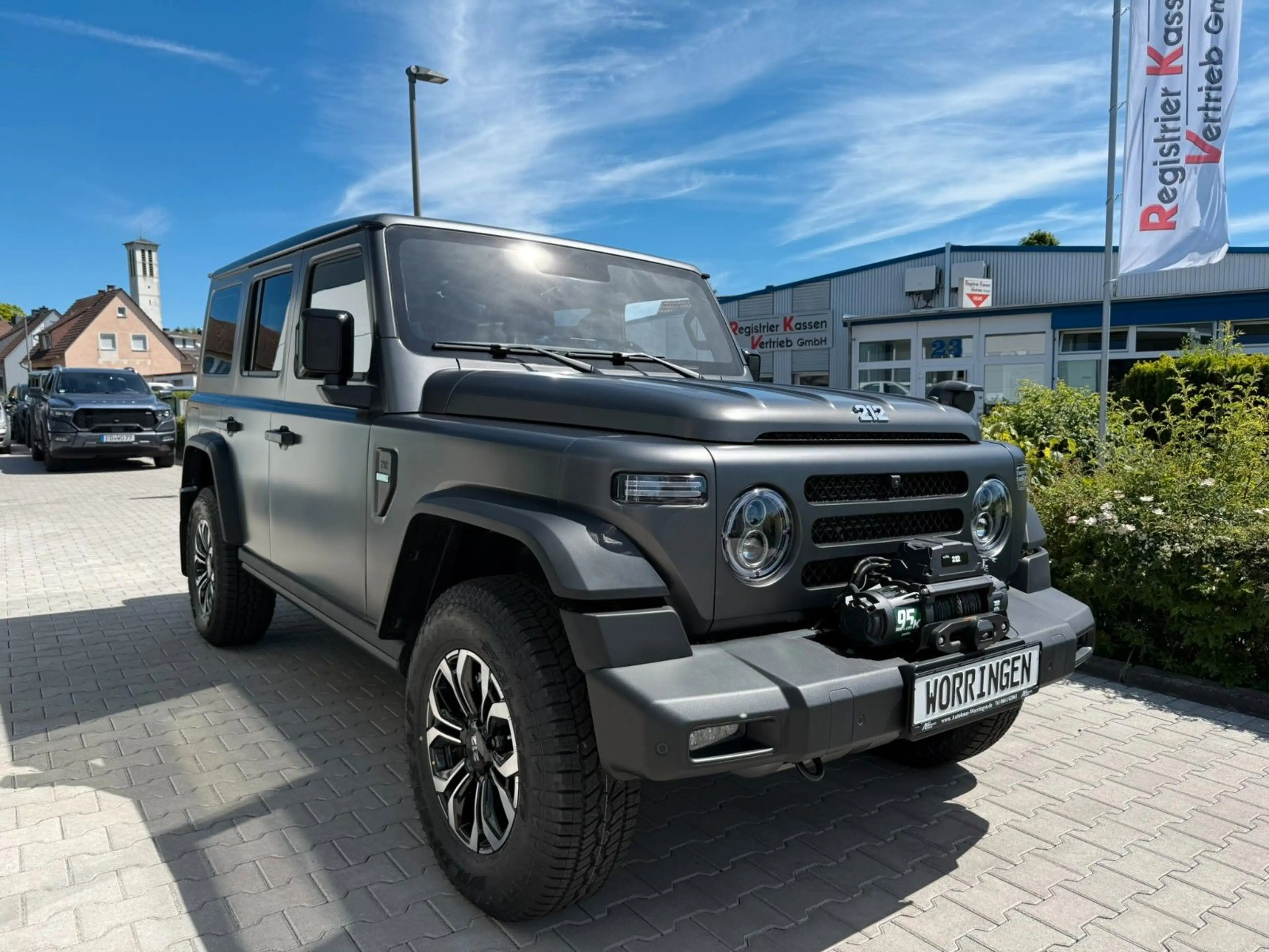 BAW 212 Seilwinde/Suchscheinwerfer/360°/4x4 — photo 3