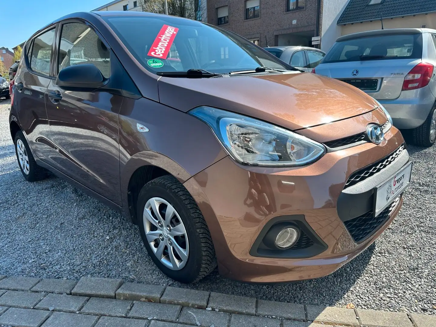 Hyundai i10 Classic Brown - 1