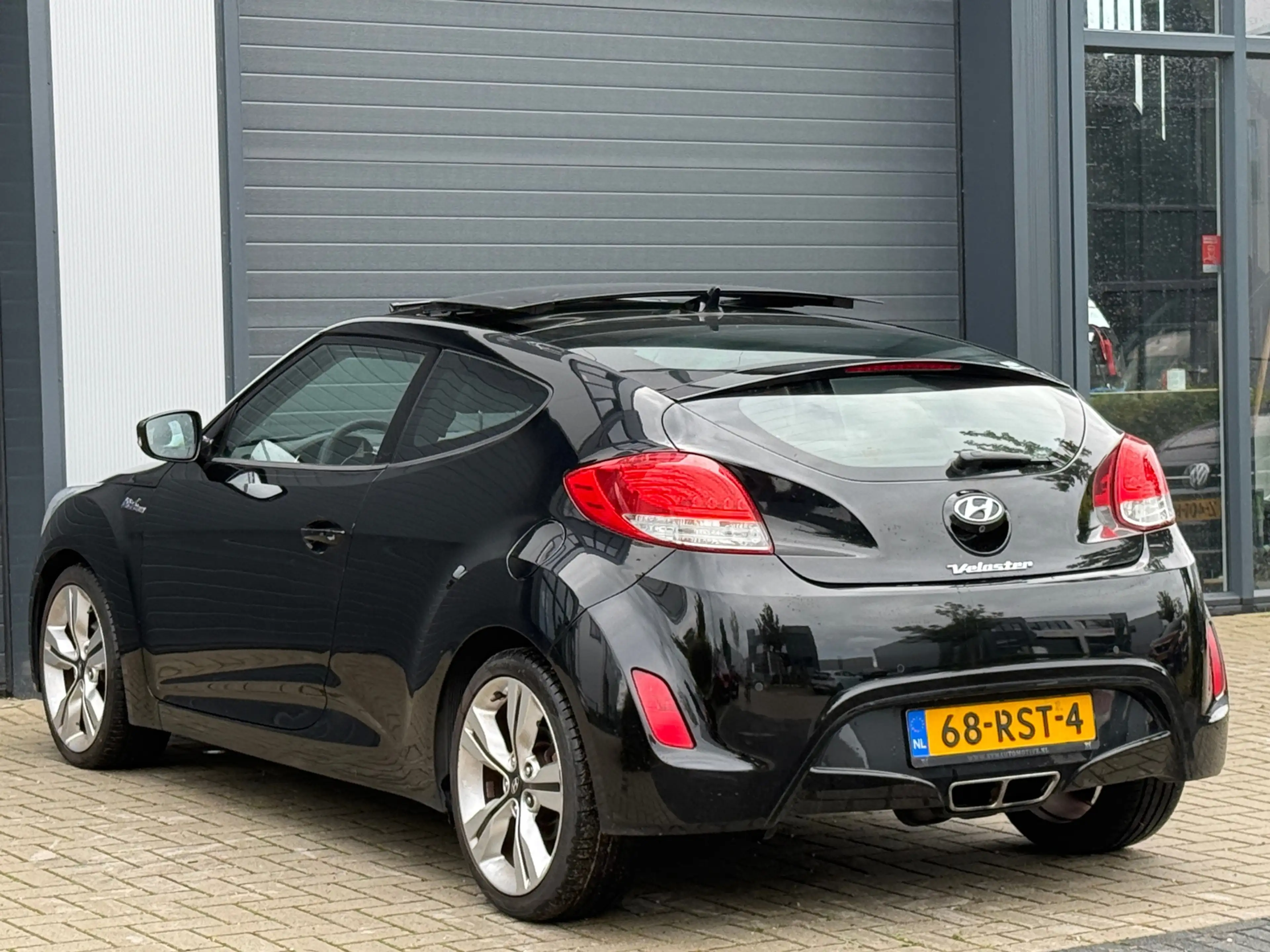 Hyundai VELOSTER 1.6 GDI i-Catcher / Start-Stop / SCHUIFDAK — photo 11