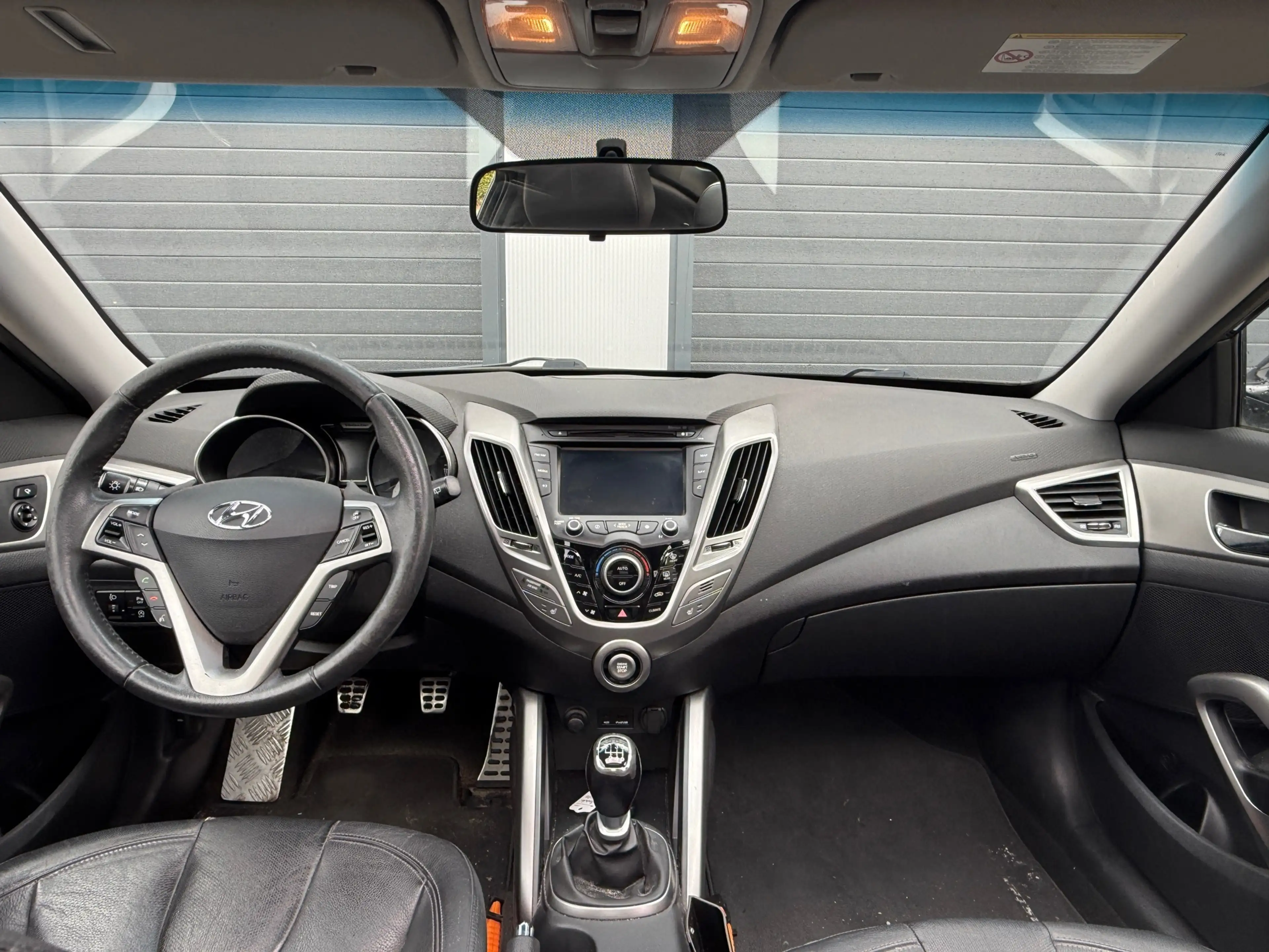 Hyundai VELOSTER 1.6 GDI i-Catcher / Start-Stop / SCHUIFDAK — photo 5
